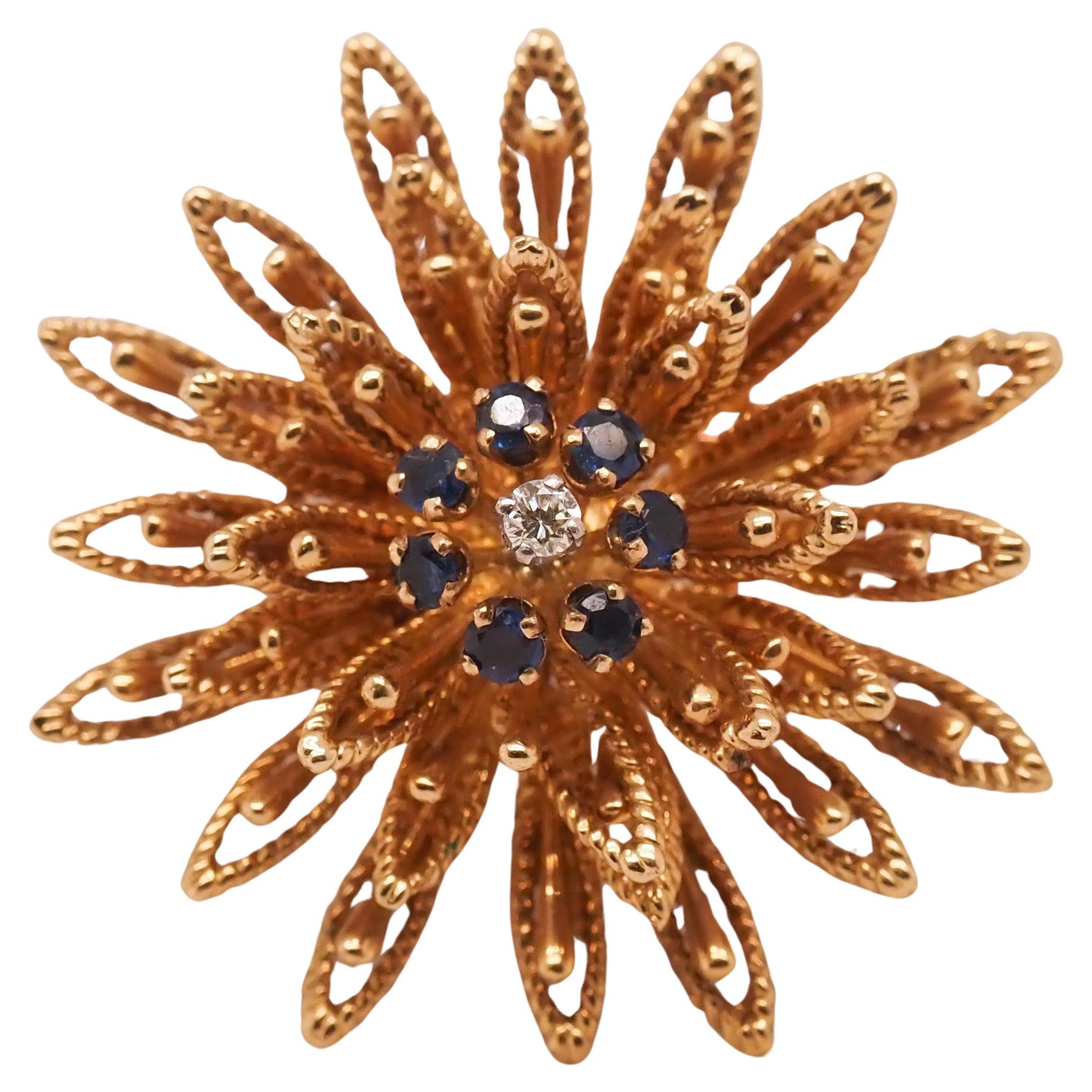 18K Yellow Gold Flower Brooch with Sapphires and Diamond For Sale