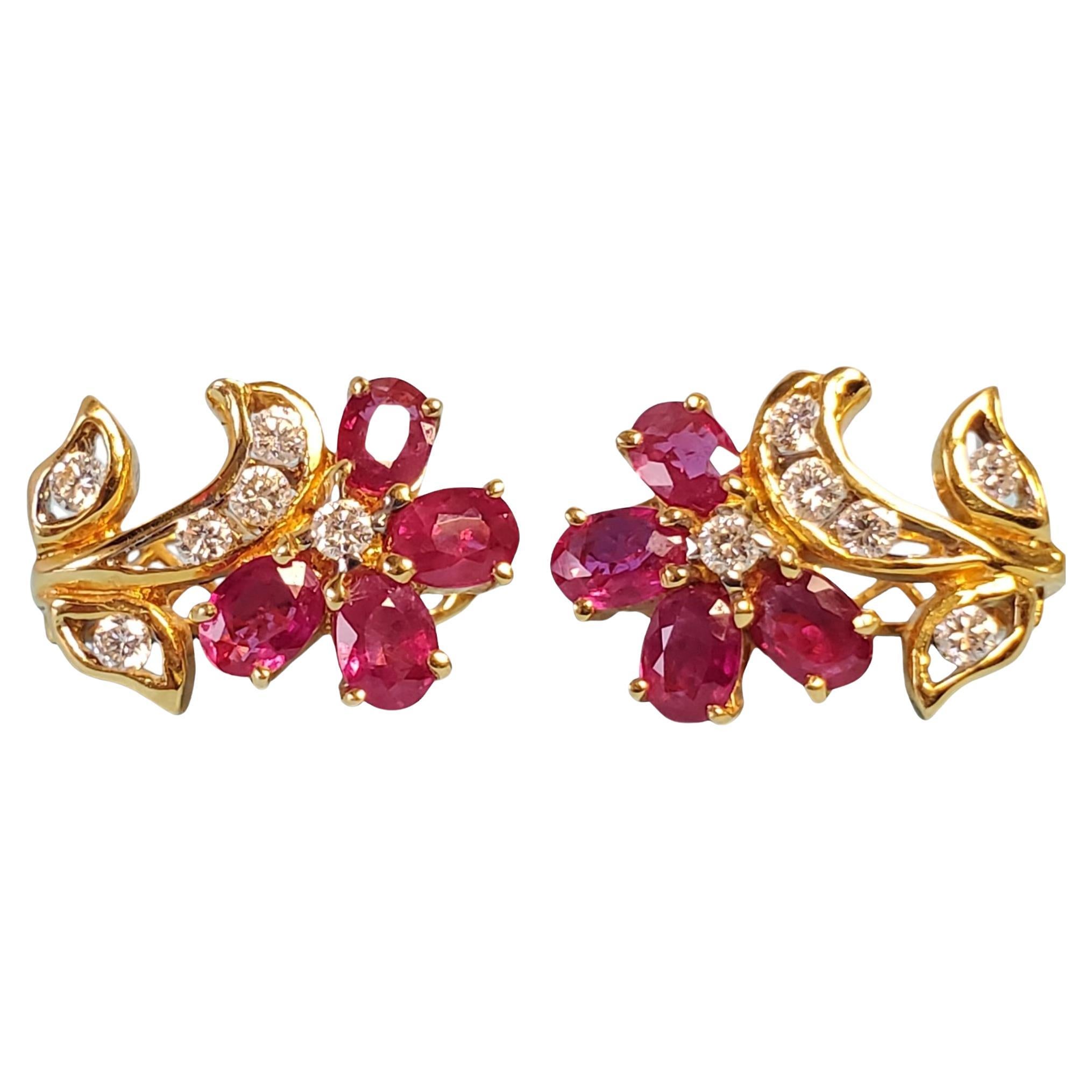 18k Yellow Gold Flower Earrings with VS Diamonds and Oval Rubies For Sale