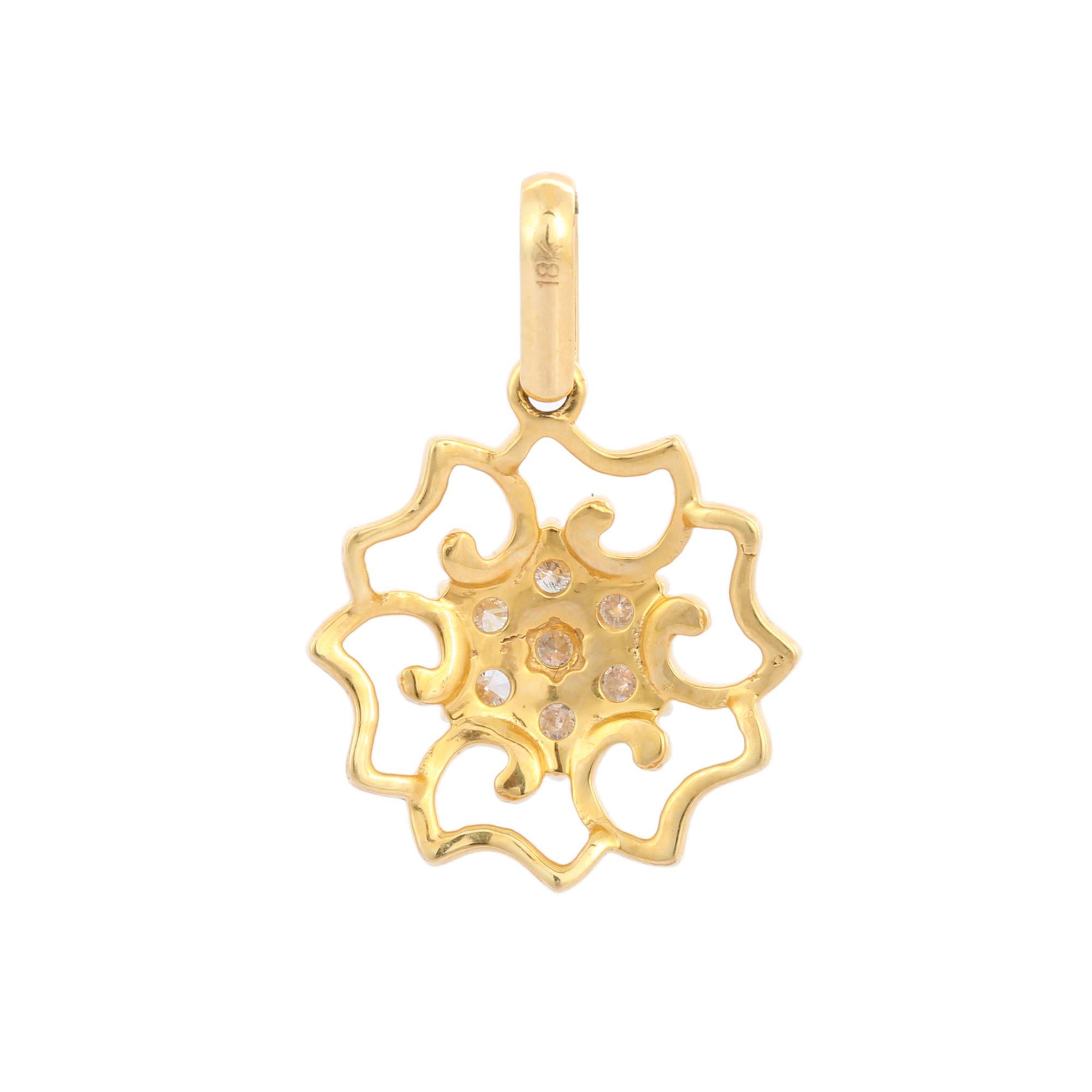 Art Deco 18K Yellow Gold Filigree Flower Pendant with Diamonds For Sale