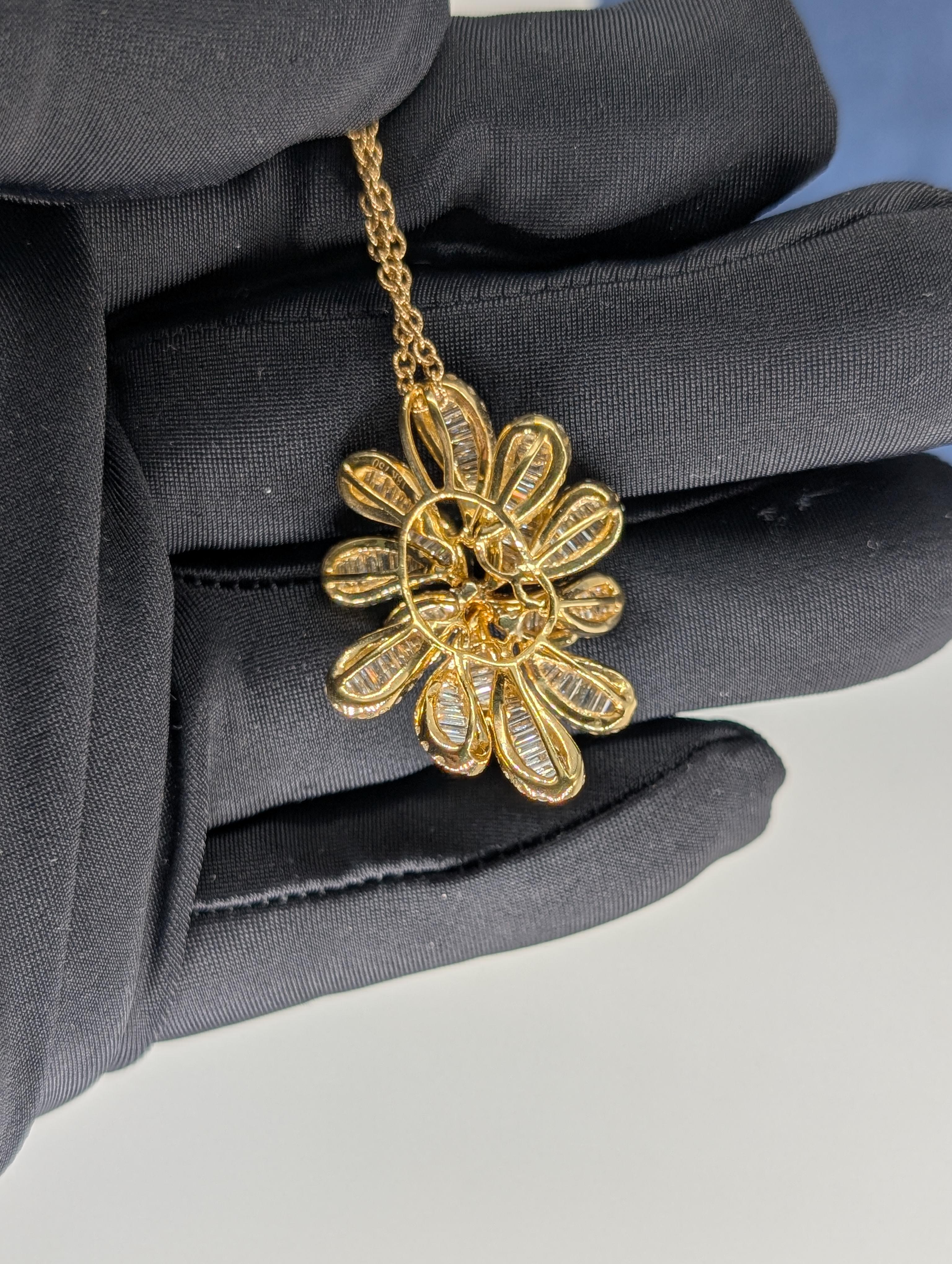 18K Yellow Gold Flower Pedal Pendant with Baguette and Round Cut Diamonds For Sale 1
