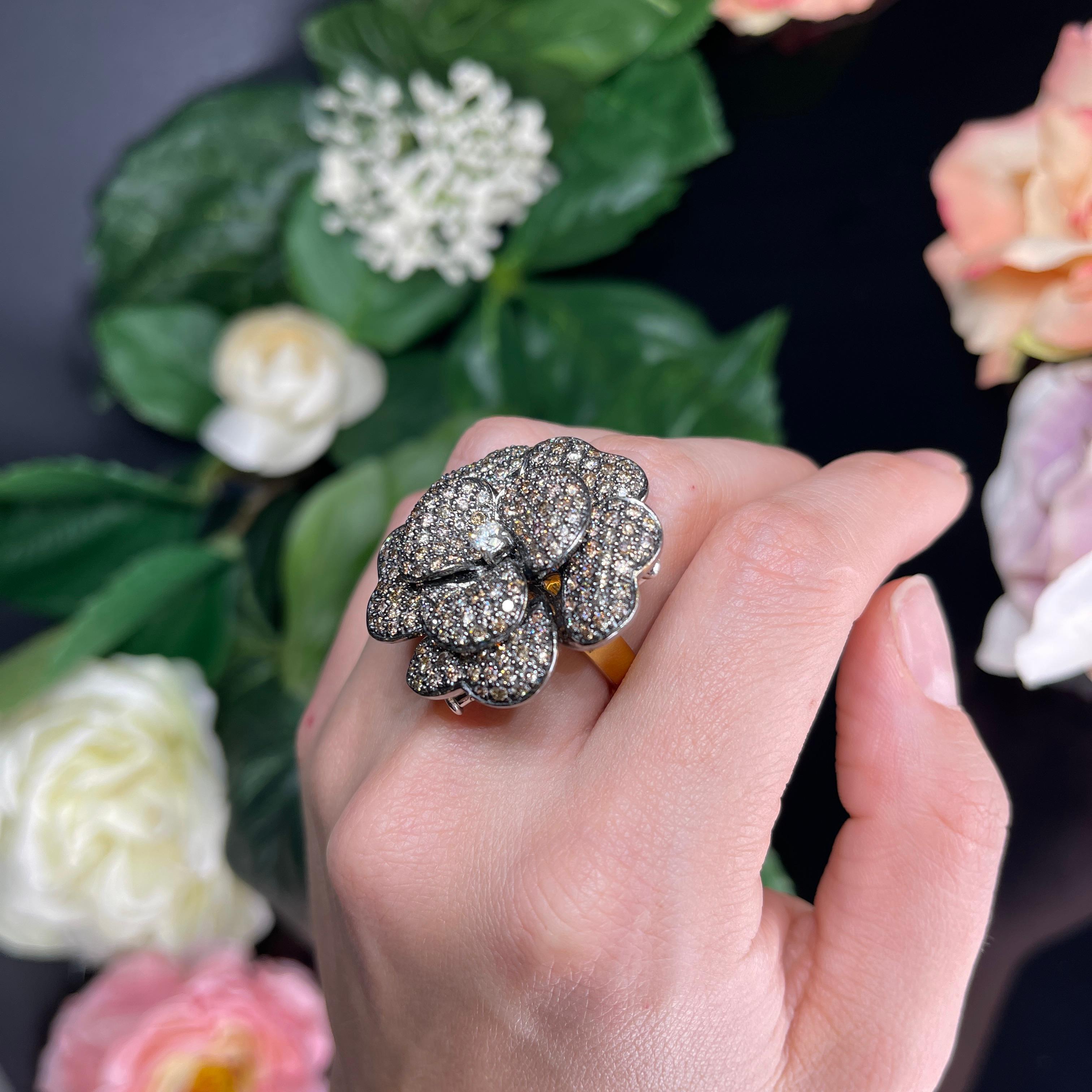 18k Yellow Gold Flower Ring / Pendant / Brooch with Brown and White Diamonds For Sale 5