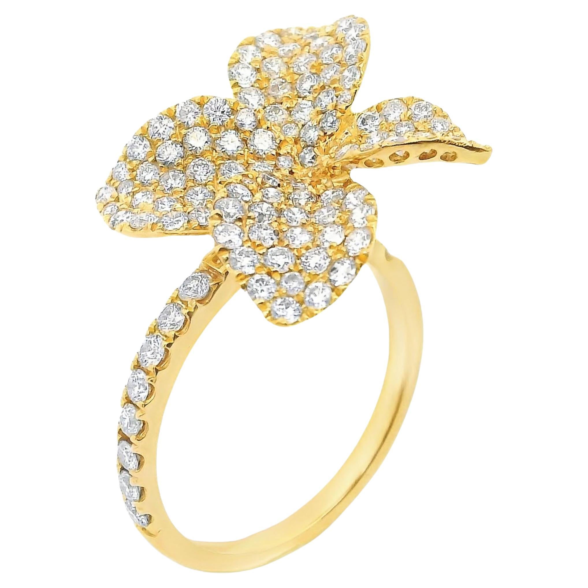 Bague fleur en or jaune 18 carats avec diamants en vente