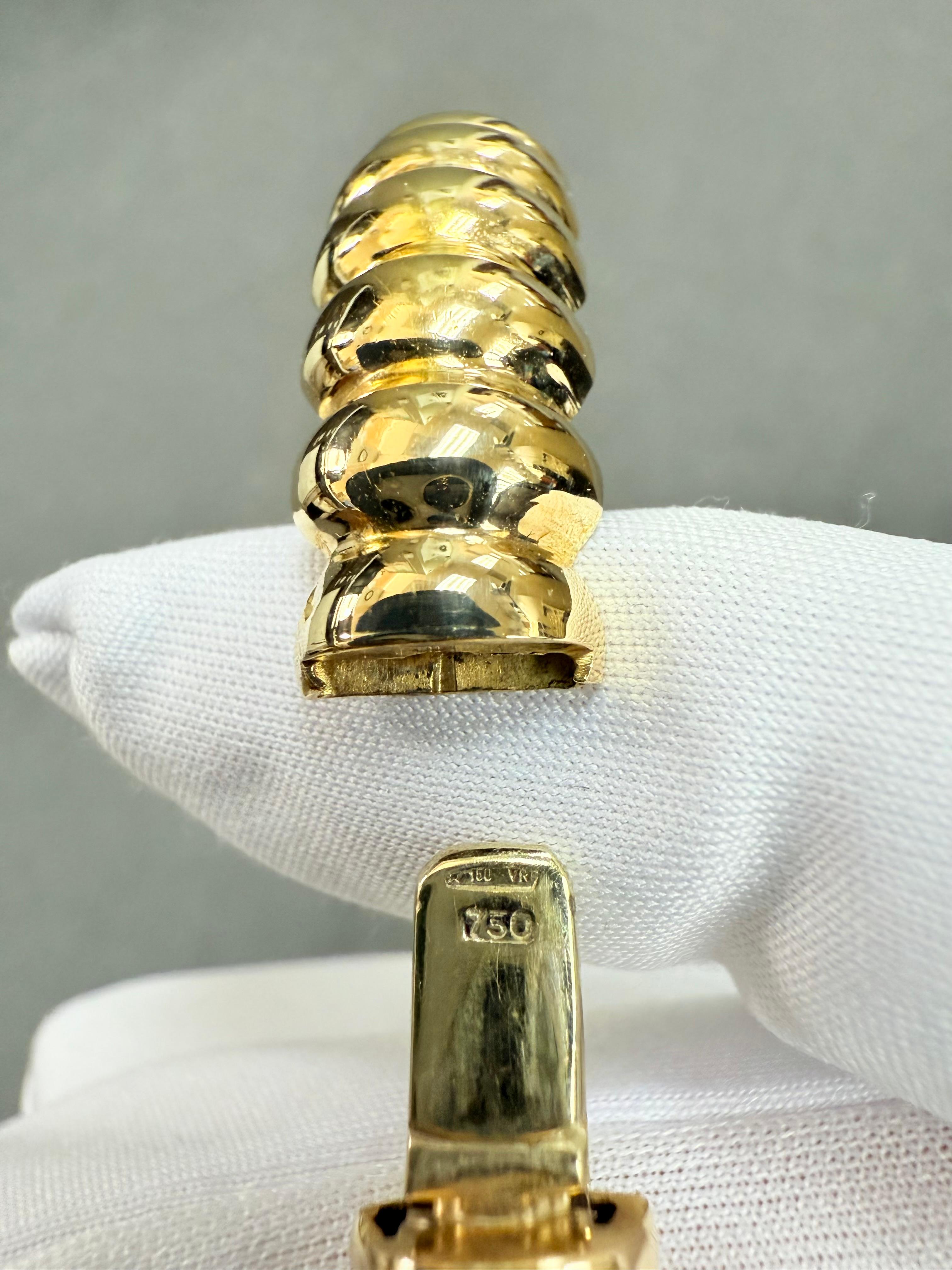 Bracciale Bangle scanalato in oro giallo 18k, circa anni '70 in vendita 8