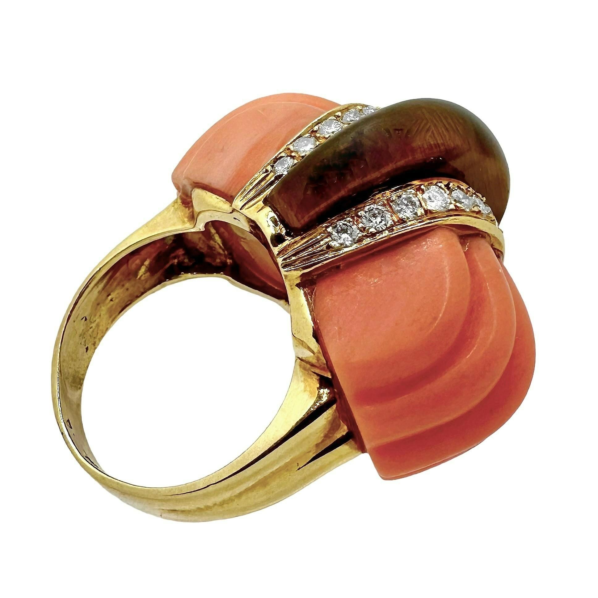 18 Karat Gelbgold geriffelter Koralle, Tigerauge und Diamantring 1