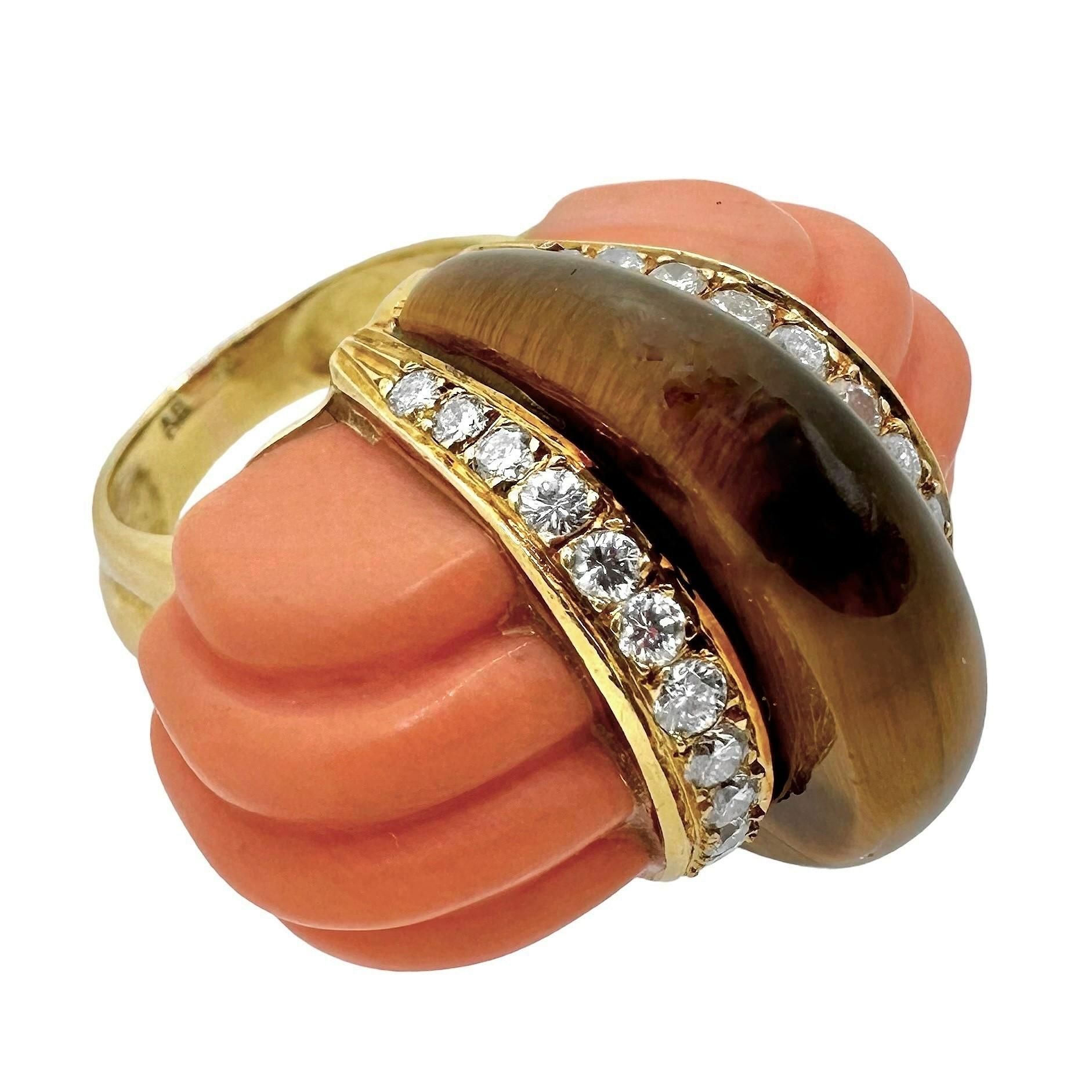 18 Karat Gelbgold geriffelter Koralle, Tigerauge und Diamantring 2