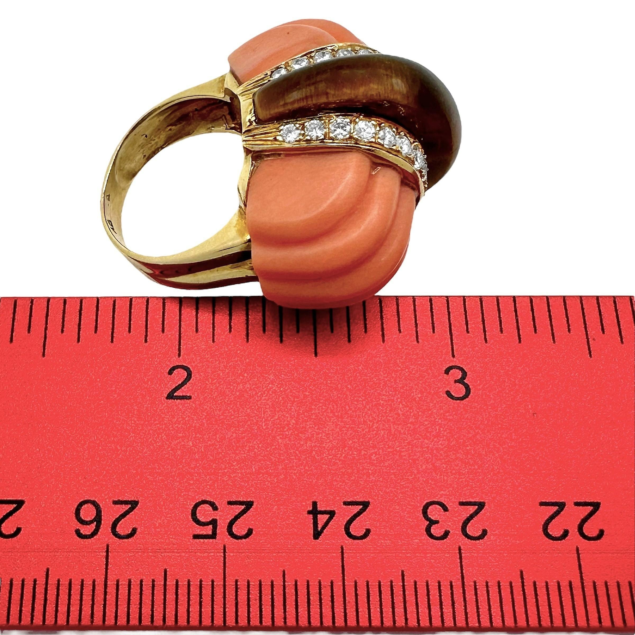 18 Karat Gelbgold geriffelter Koralle, Tigerauge und Diamantring 4