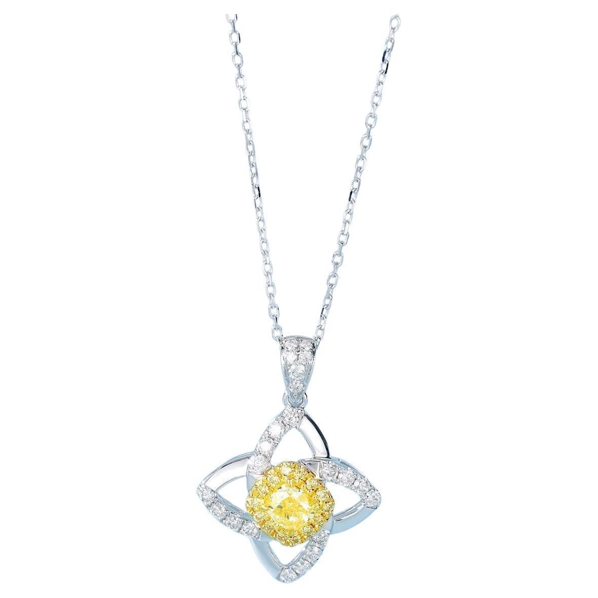 18K Yellow Gold Four-Petal Floral Necklace with Natural Yellow Diamonds For Sale