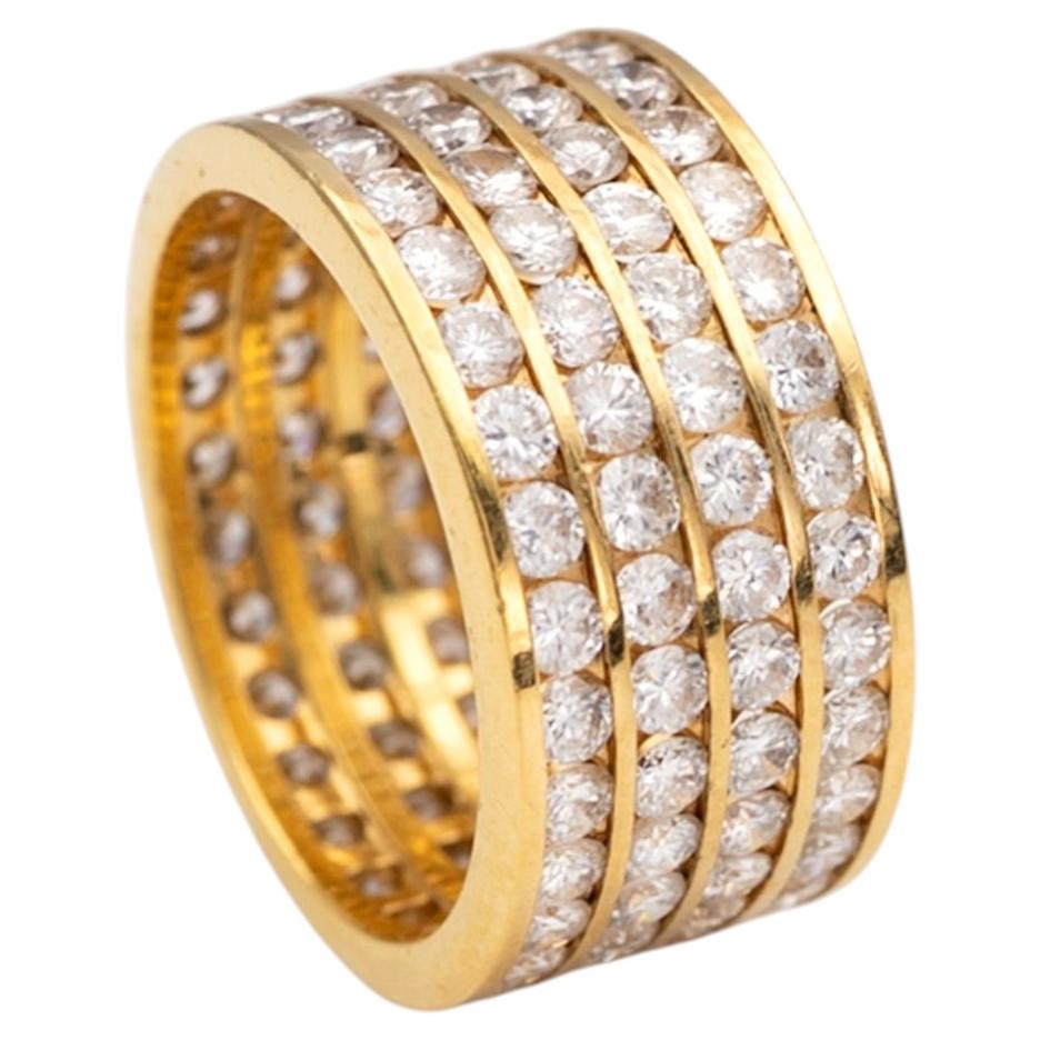 Vierreihiger Ehering aus 18-karätigem Gelbgold mit Diamanten im Angebot