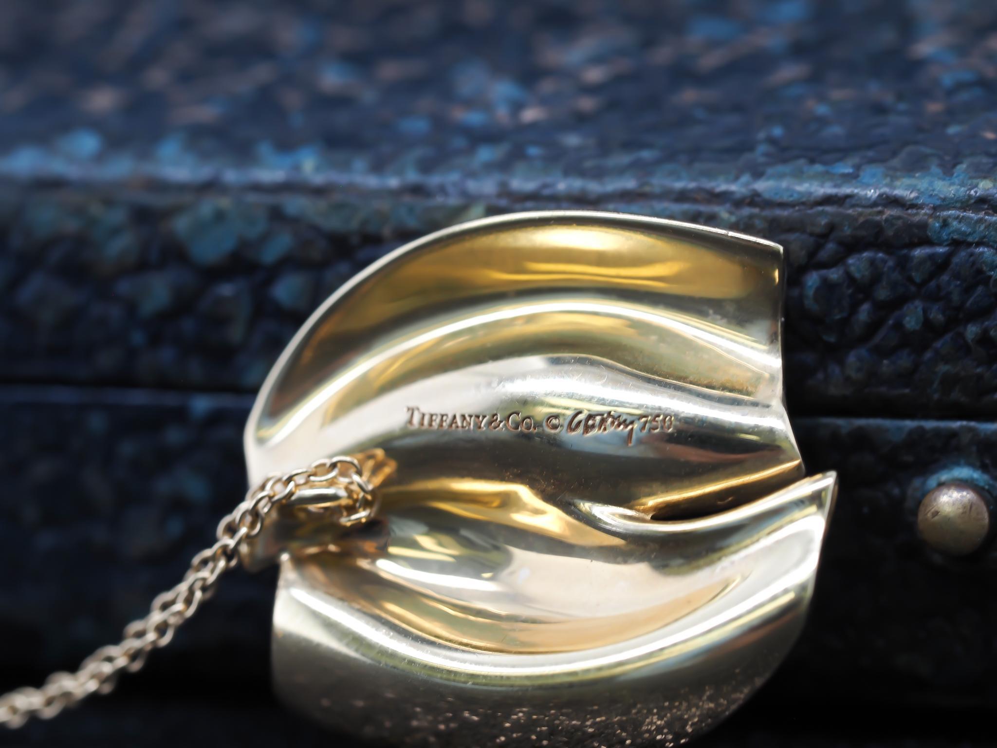 Women's 18K Yellow Gold Frank Gehry for Tiffany & Co. Pendant Necklace For Sale