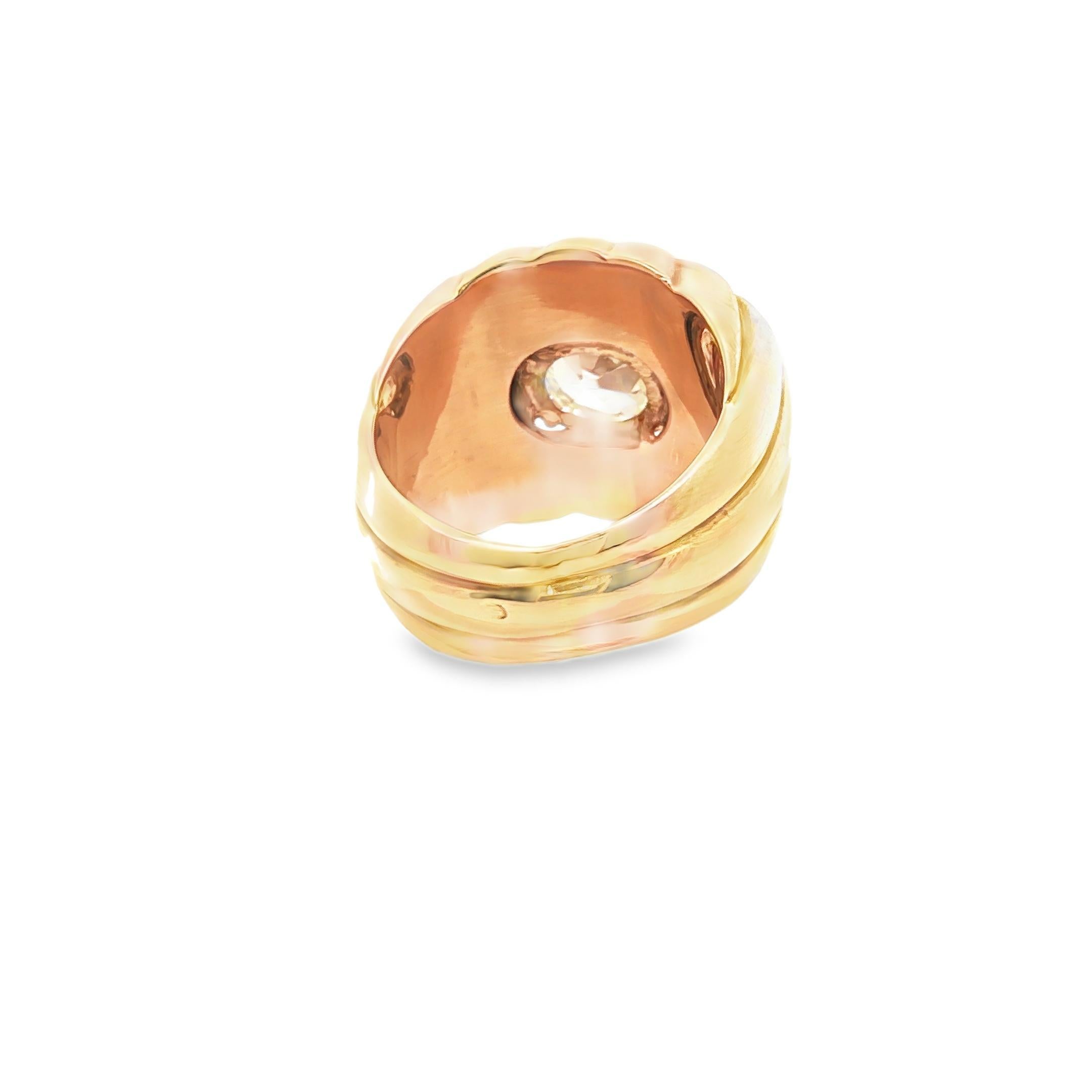 Rétro Bague rétro en or jaune 18 carats, diamant coussin français 1,95cts Certificat LFG en vente