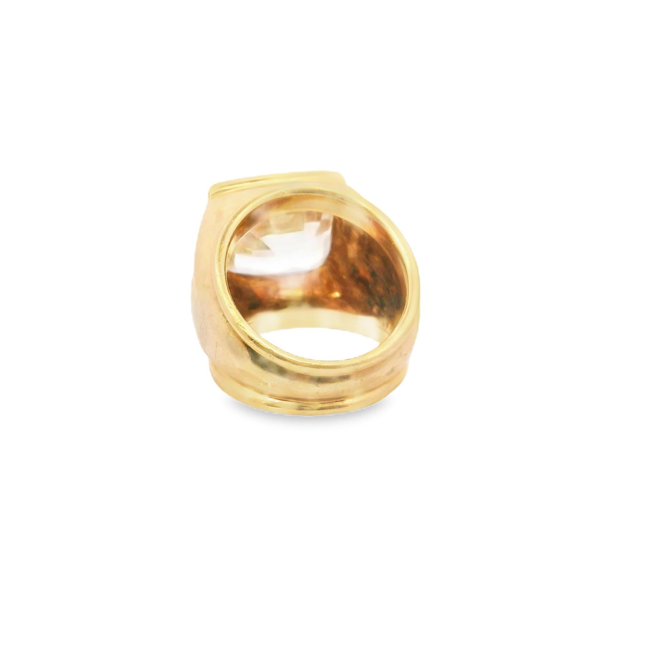 18k Gelbgold  Französisch 1970er Jahre  Saphir Ring  - 20.03GRAM -S12.00cts im Zustand „Gut“ im Angebot in New York, NY