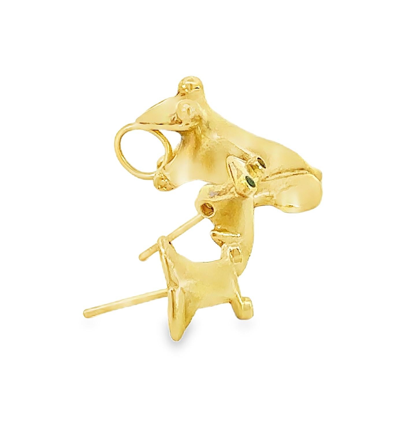 18K Gelbgold Frosch-Ohrringe mit Smaragd-Augen und passendem Anhänger im Angebot 1