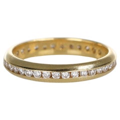 18 Karat Gelbgold Eternity-Ring mit natürlichen Diamanten