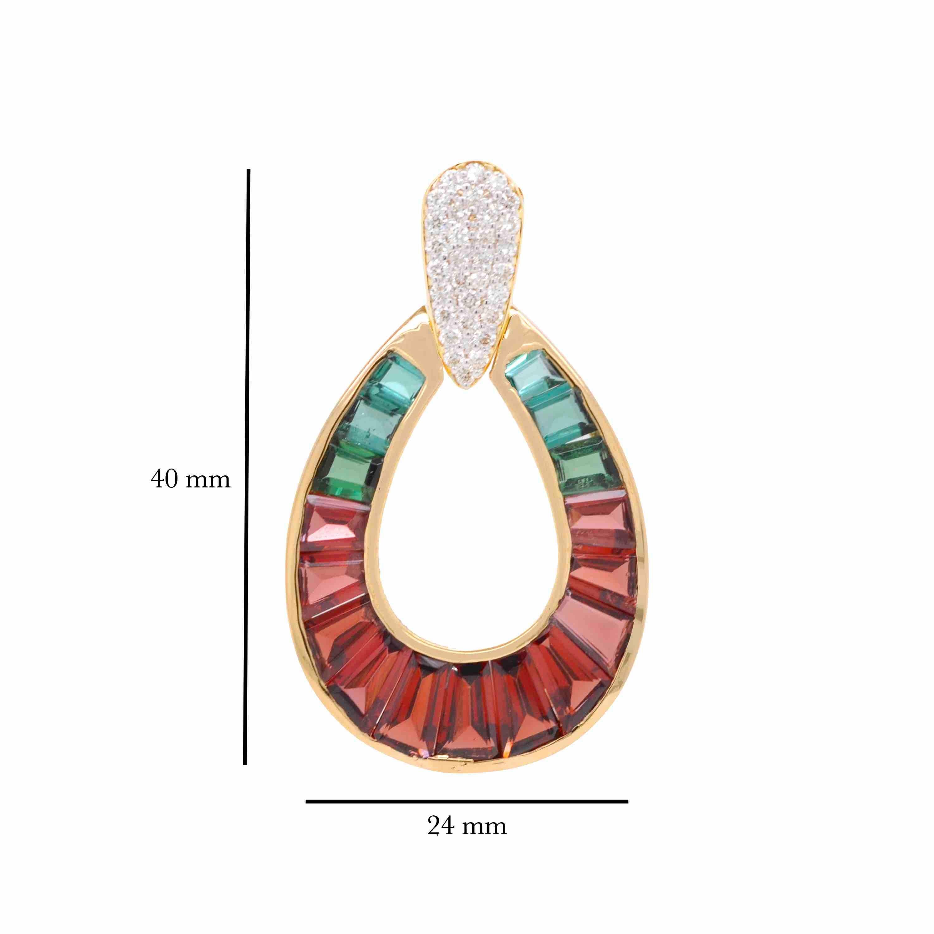 18K Yellow Gold Garnet Green Tourmaline Baguette Diamond Pendant Earrings Set In New Condition For Sale In Jaipur, Rajasthan