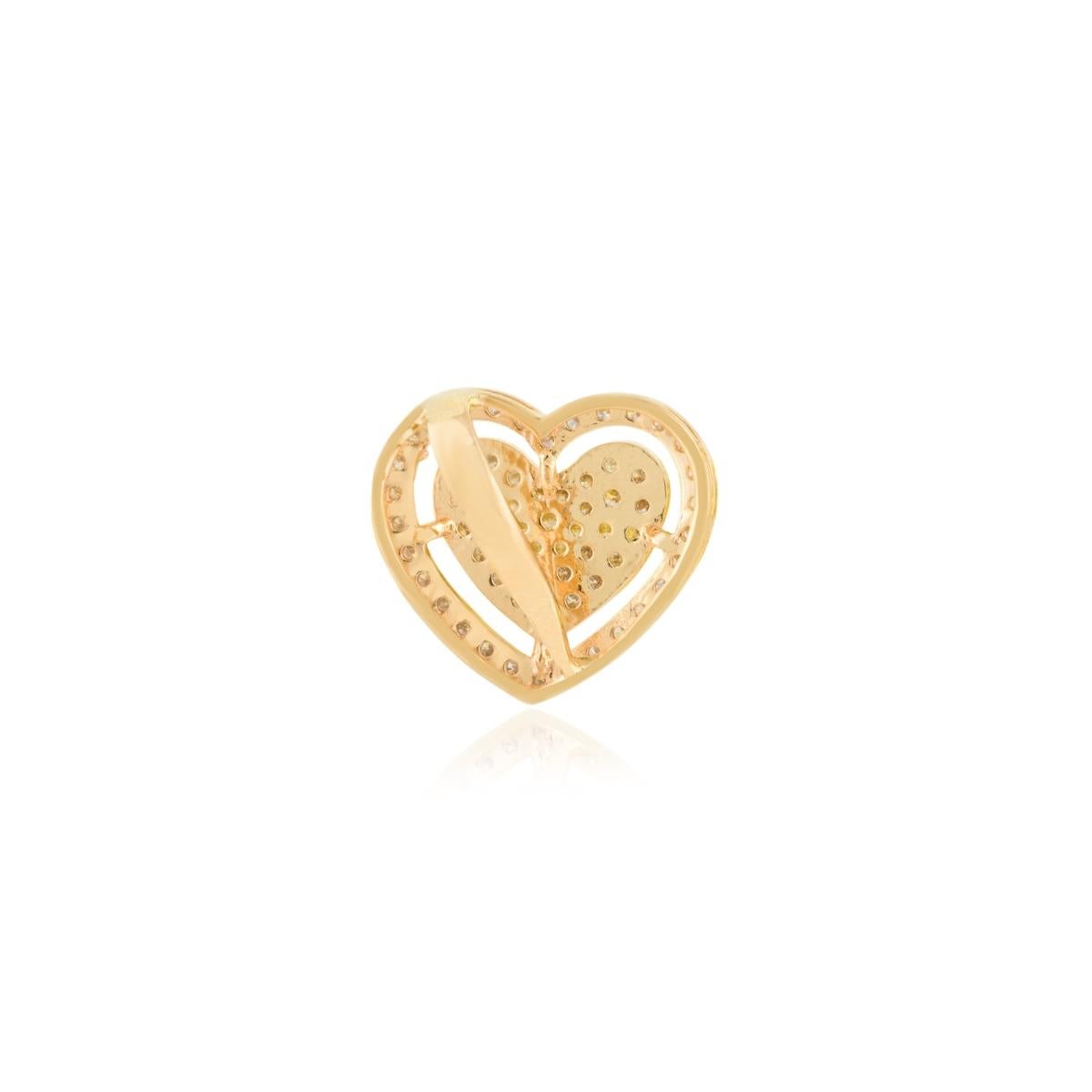 Moderne Pendentif cœur clouté en or jaune 18 carats avec diamants véritables pour mère en vente