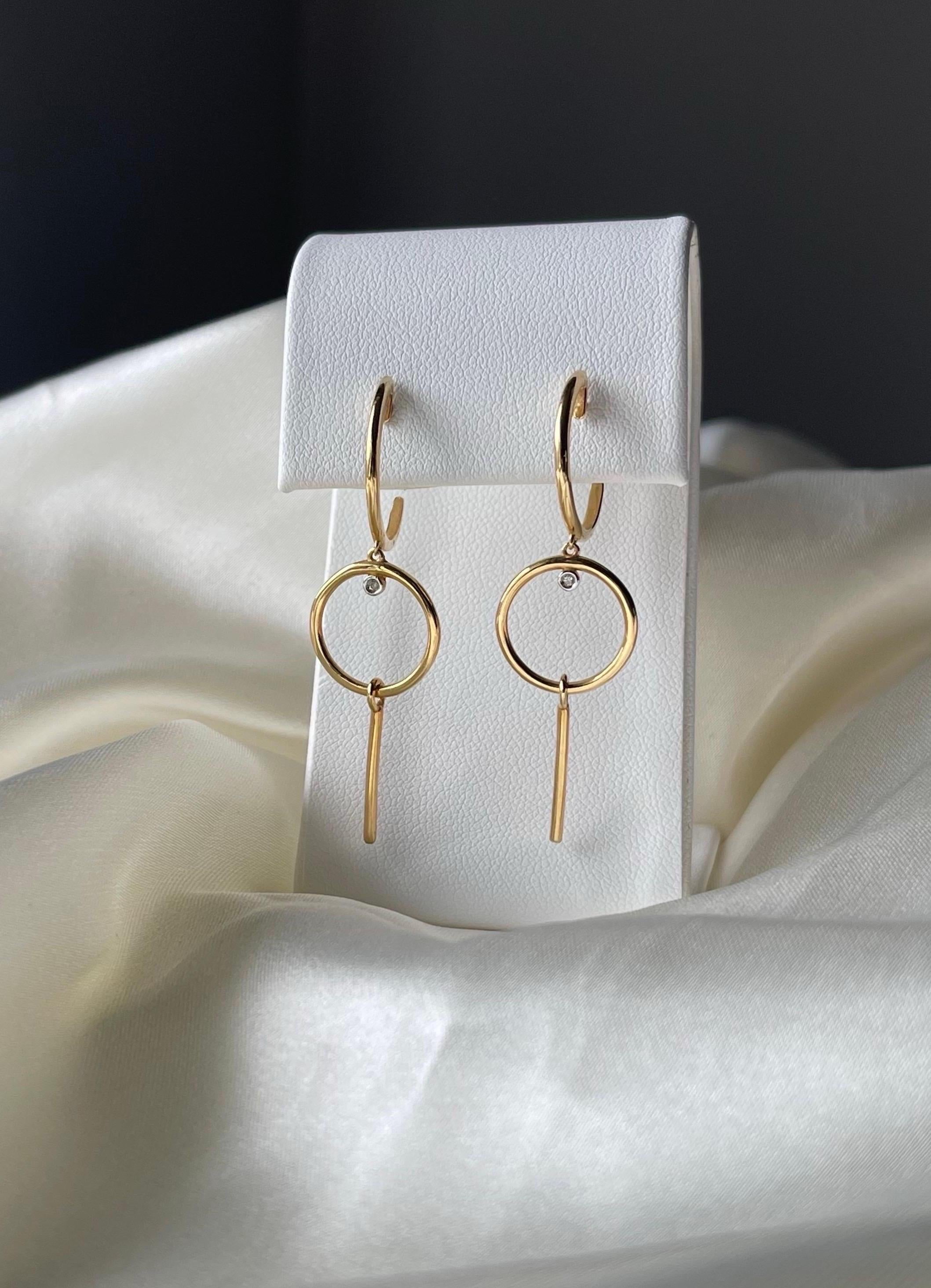 Modernista Orecchini a goccia geometrici in oro giallo 18 carati con accenti di diamante in vendita