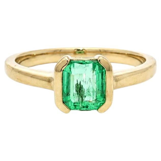 Solitaire-Ring aus 18 Karat Gelbgold mit einem GIA-zertifizierten, ölfreien Smaragd aus Kolumbien (0,97 Karat) in halber Fassung