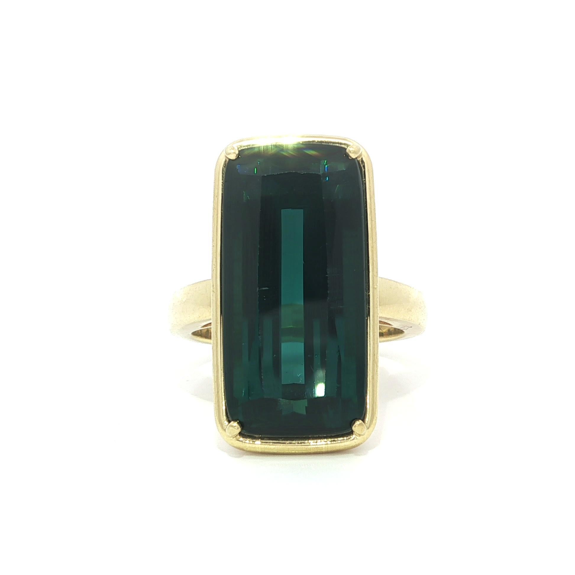 --Pierre(s) :...
(1) Tourmaline Naturelle Véritable - Longue Taille Coussin - Serti - Couleur Incroyable - Couleur Bleu Vert - 14.37ct (exact)
** Voir les détails de la certification ci-dessous pour des informations complètes

MATERIAL : Or jaune