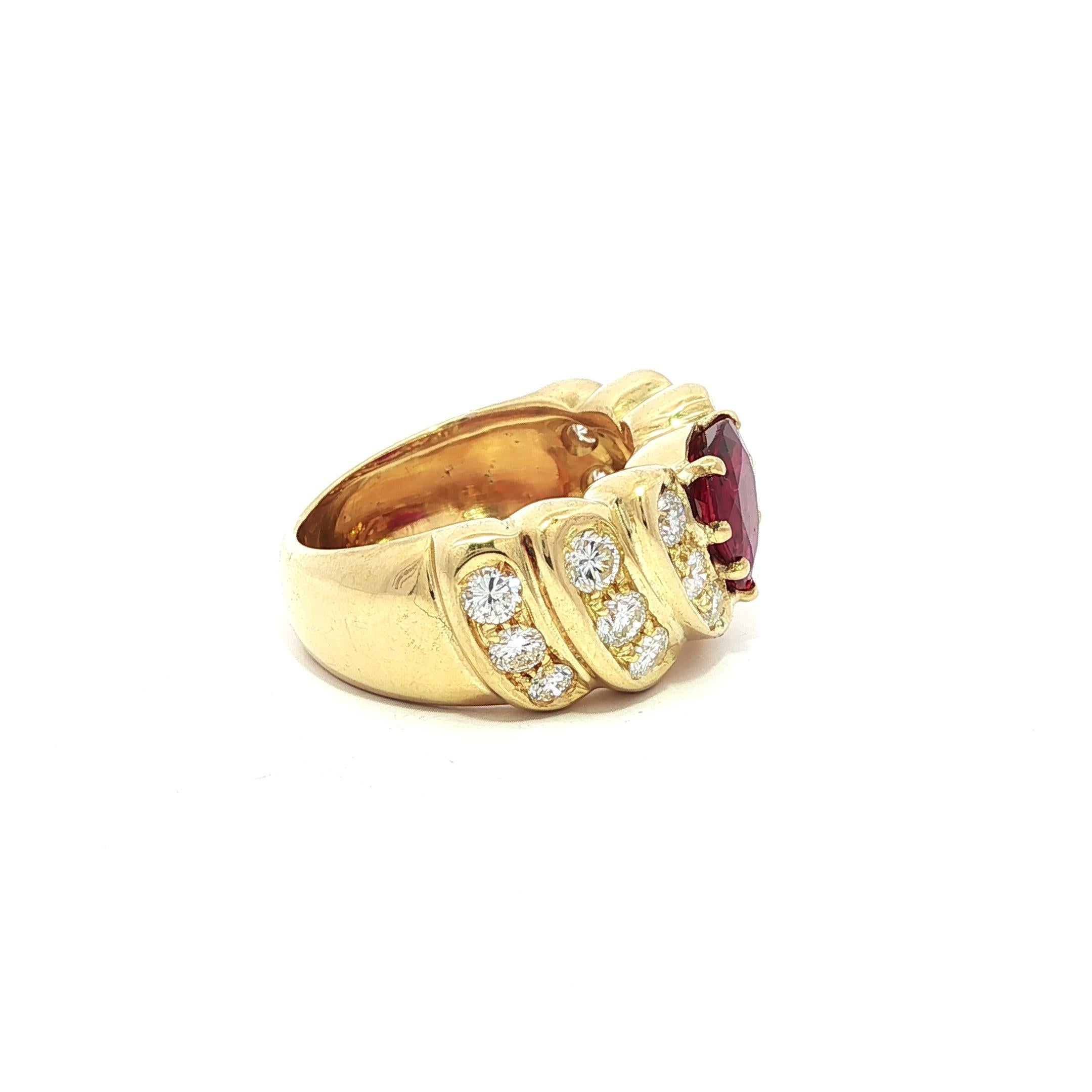 18k Gelbgold GIA 2.55ctw Birne keine Hitze roter Rubin Diamant breiter Bandring im Angebot 1