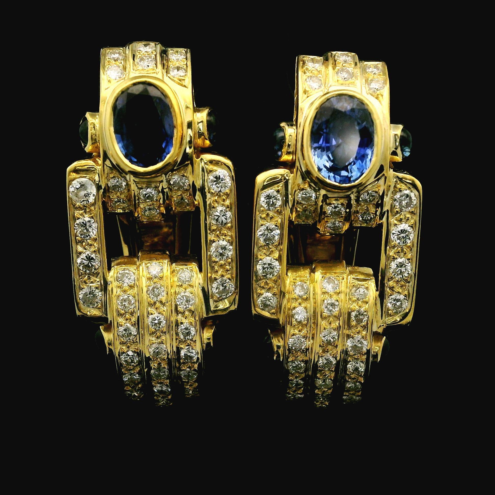 Boucles d'oreilles Omega en or jaune 18k GIA 4.50ctw saphir ovale et diamant Pour femmes en vente
