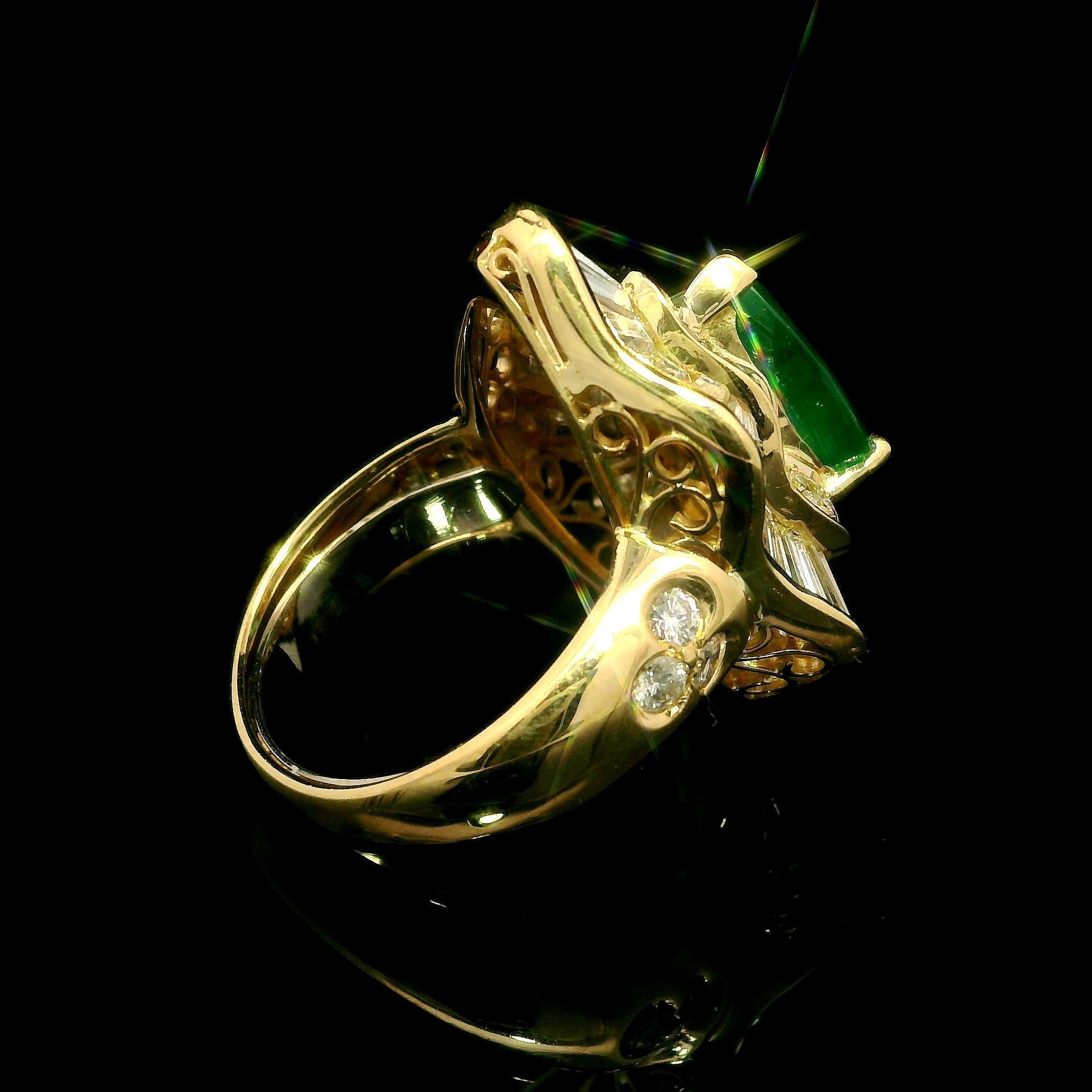 18k Yellow Gold GIA 5.05ctw Pear Cut Emerald & Diamond Wavy Ballerina Ring For Sale 6