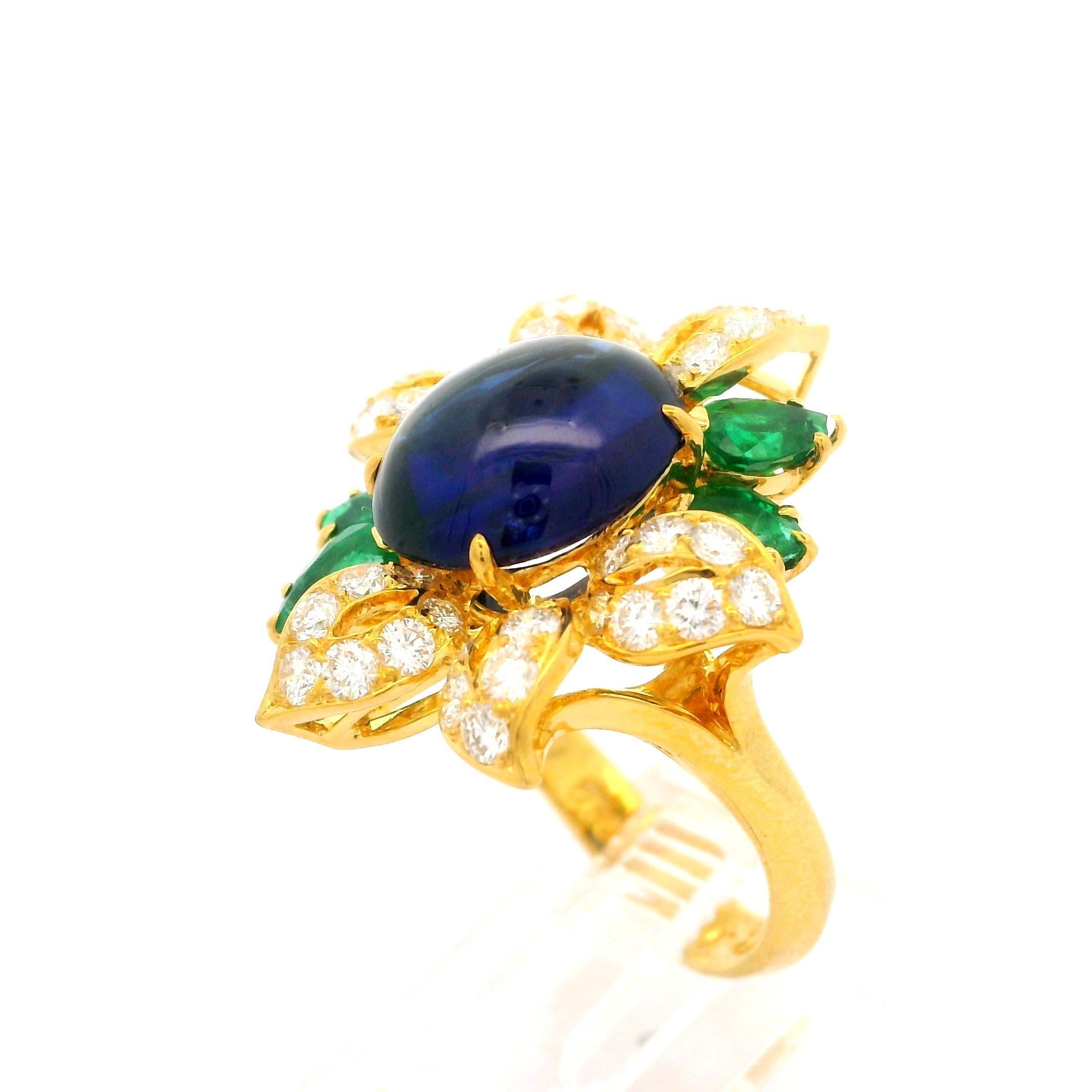 18k Yellow Gold GIA 7.27ctw Cabochon Sapphire Emerald & Diamond Floral Ring For Sale 1