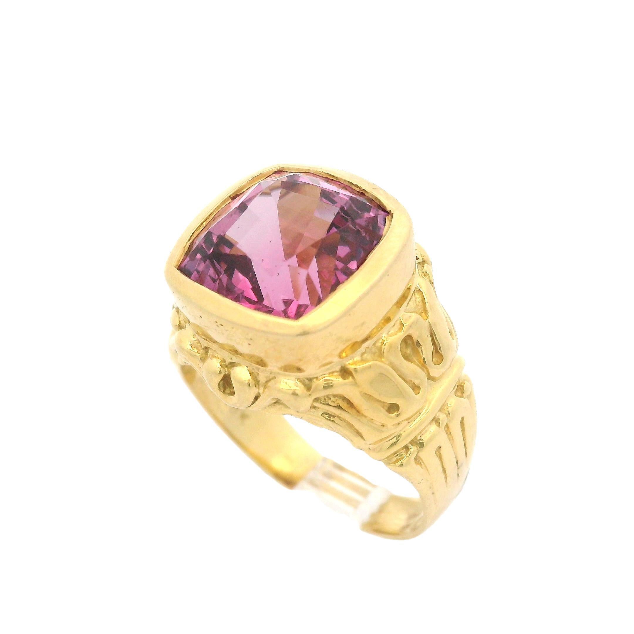 18k Yellow Gold GIA 7.6ct No Heat Burma Pink Spinel Bezel Solitaire Ring For Sale 3