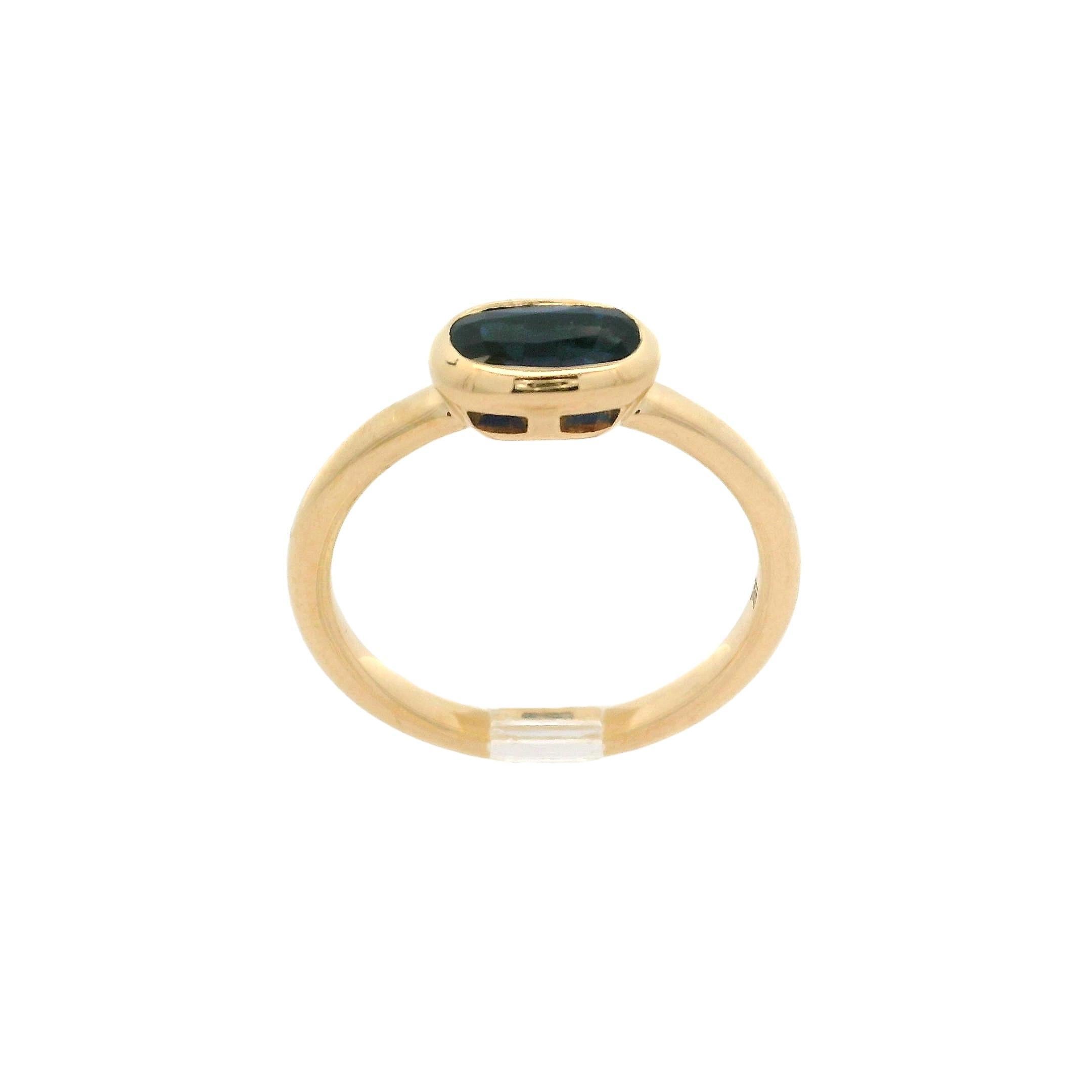 --Stone(s):--
(1) Natural Genuine Sapphire - Cushion Cut - Bezel Set - Royal Blue Color - 0.90ct (Exact-certified)
** See Certification Details Below for Complete Info **

Material: Solid 18k Yellow Gold
Weight: 3.40 Grams
Ring Size: 6.5 (Fitted on