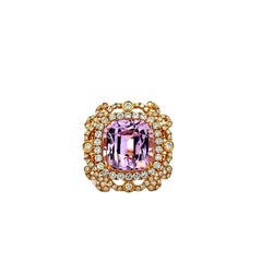 Anello con halo in oro giallo 18 carati, certificato GIA, con kunzite da 17,51 carati e diamanti per un totale di 1,97 carati