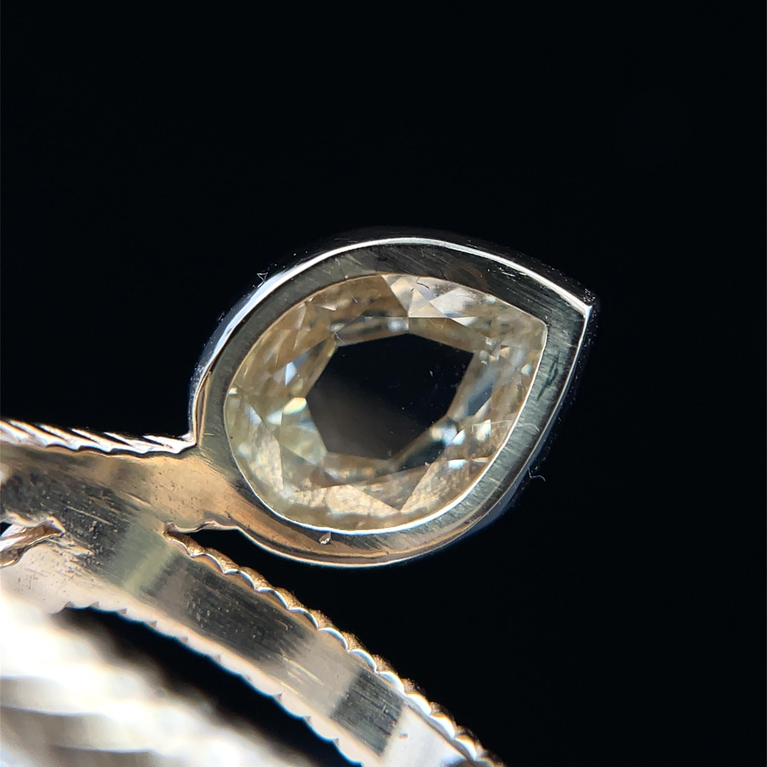 18k Yellow Gold GIA Certified 2.20ct Natural Diamond Serpent Ring For Sale 1