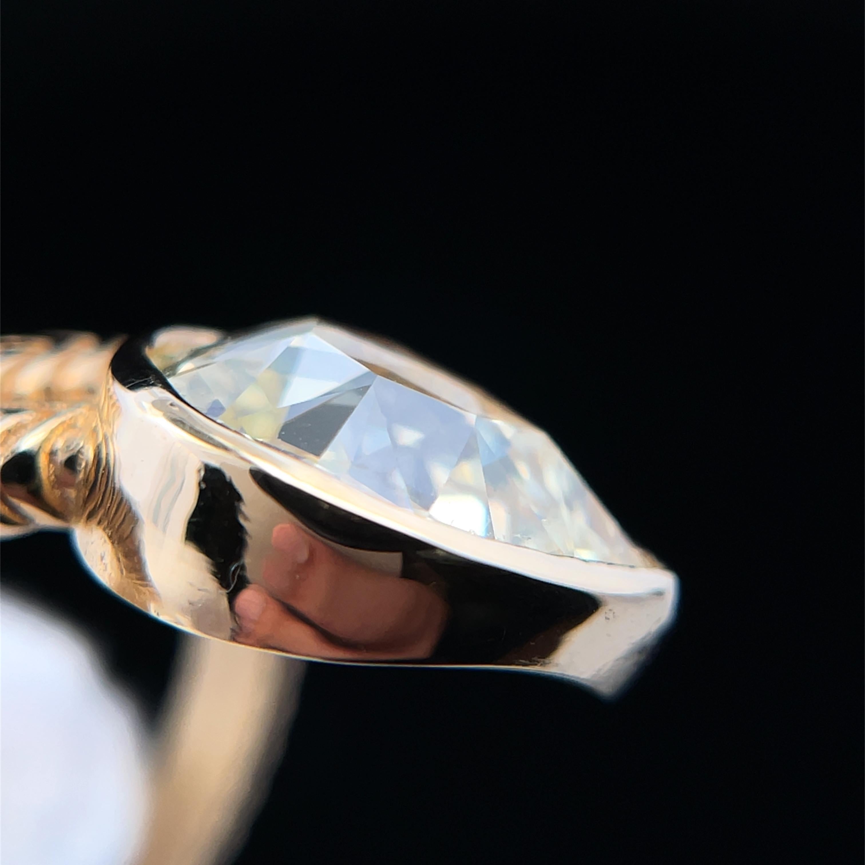 18k Yellow Gold GIA Certified 2.20ct Natural Diamond Serpent Ring For Sale 2