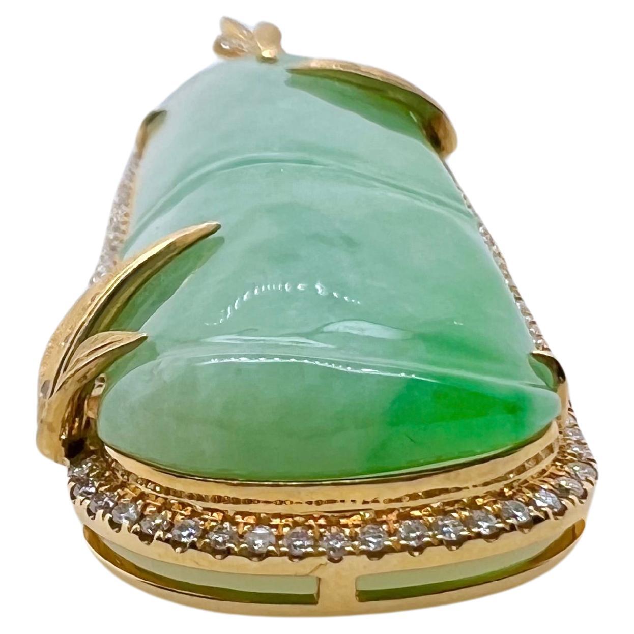 Contemporary 18k Yellow Gold GIA Certified Jadeite Pendant with Diamonds For Sale