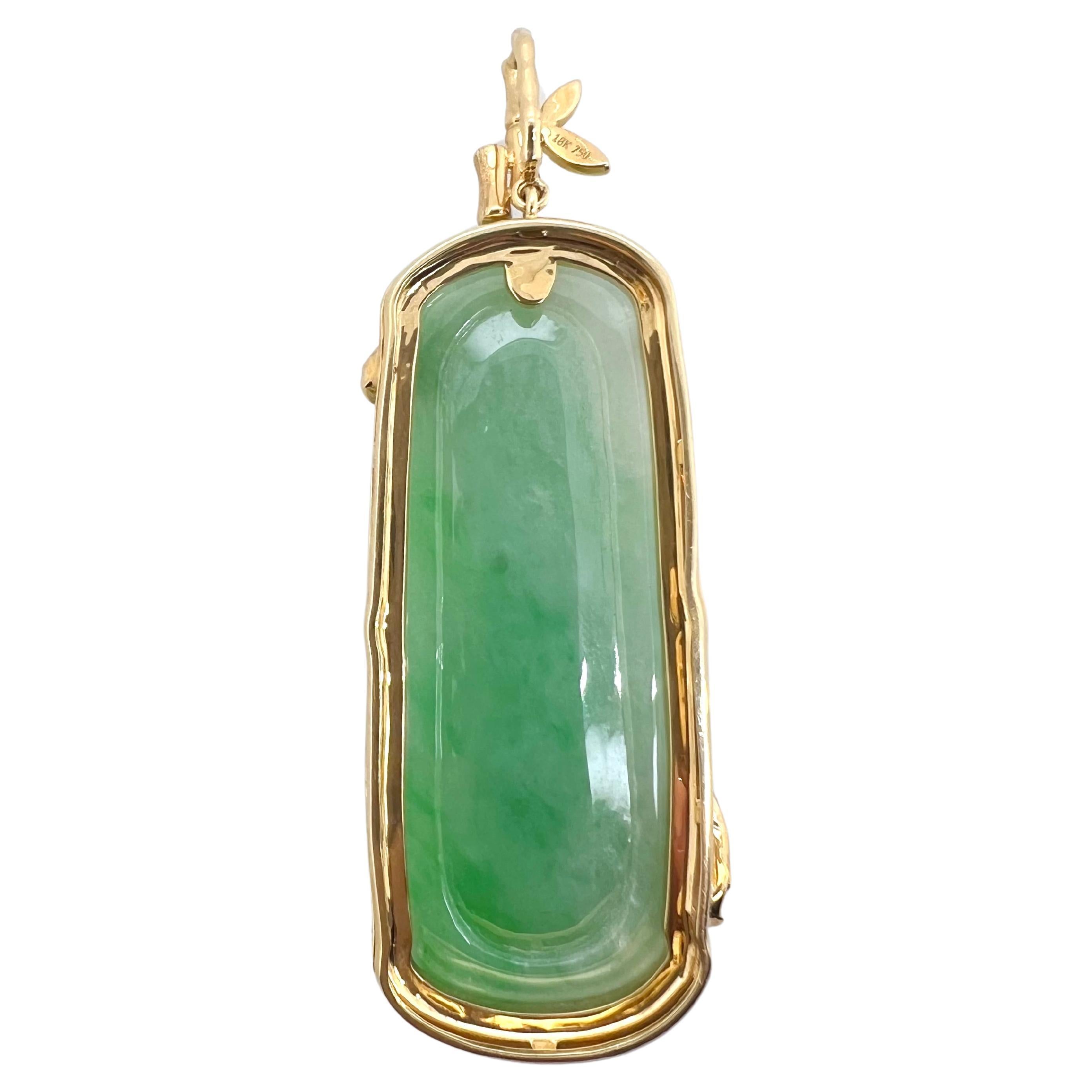 18k Yellow Gold GIA Certified Jadeite Pendant with Diamonds In New Condition For Sale In Carrollton, TX