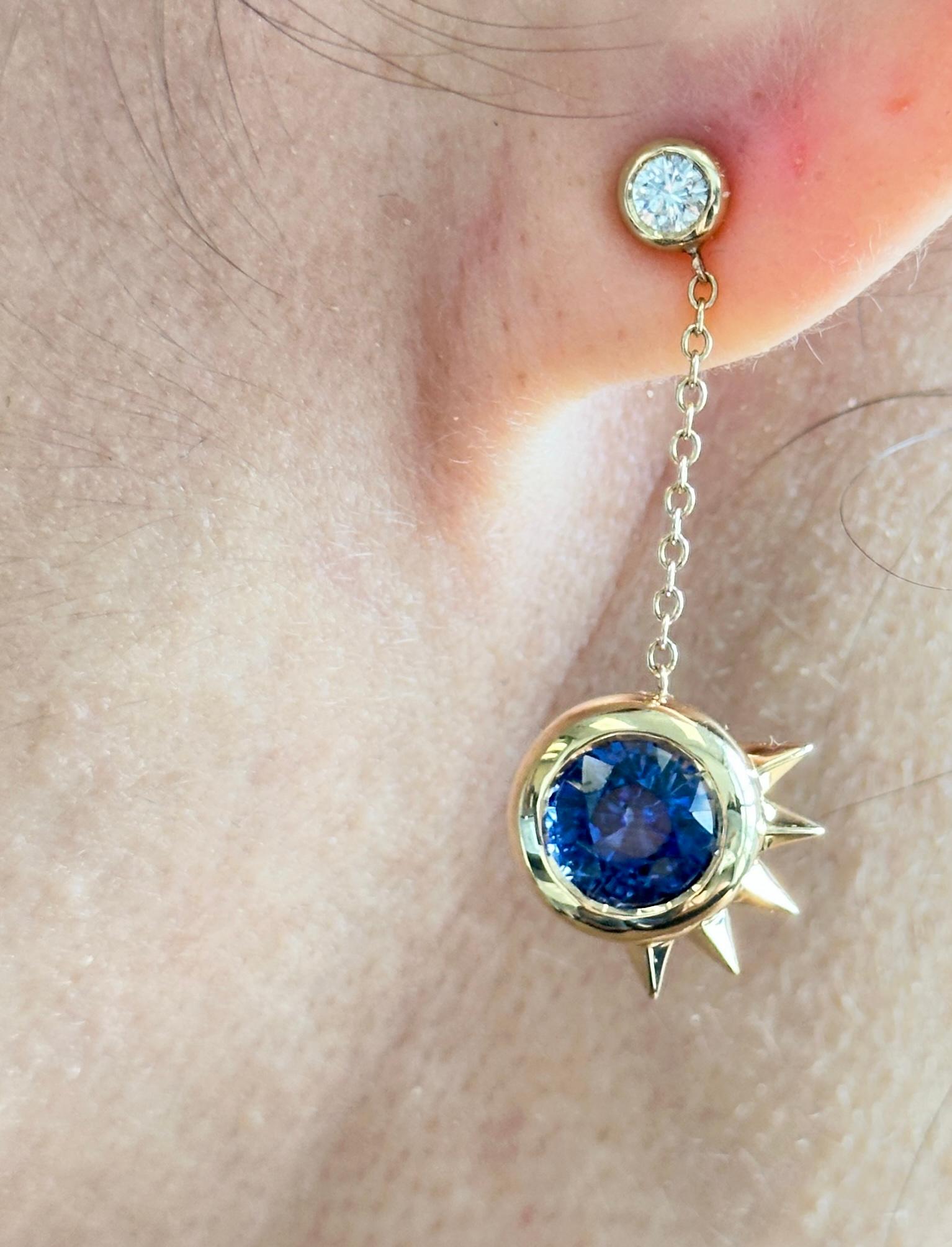Orecchini pendenti in oro giallo 18 carati con zaffiro e diamante dello Sri Lanka certificati GIA in vendita 3