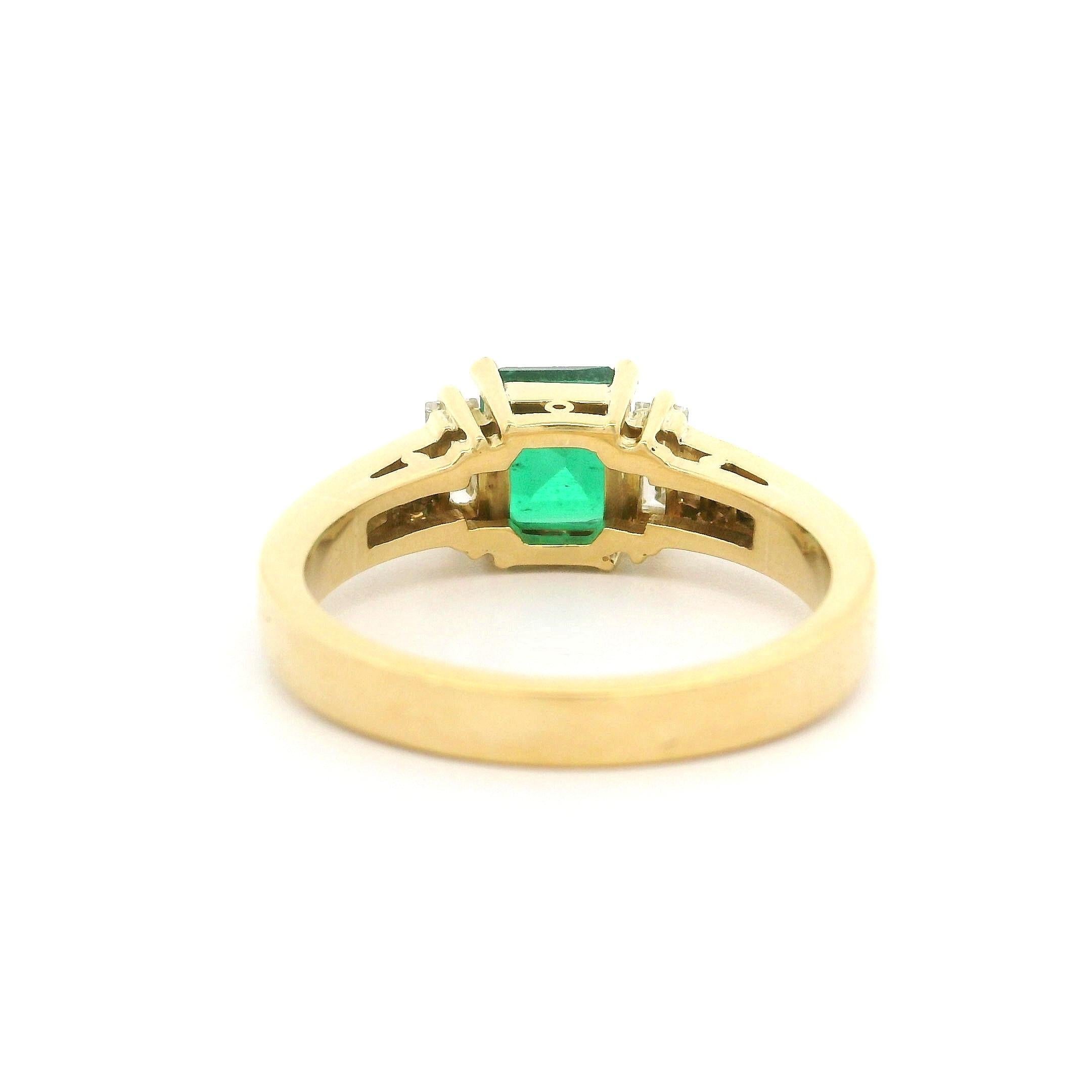 18k Yellow Gold GIA Graded 1.30ctw High Quality Emerald & Diamond Elegant Ring 3