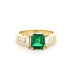 18k Yellow Gold GIA Graded 1.30ctw High Quality Emerald & Diamond Elegant Ring