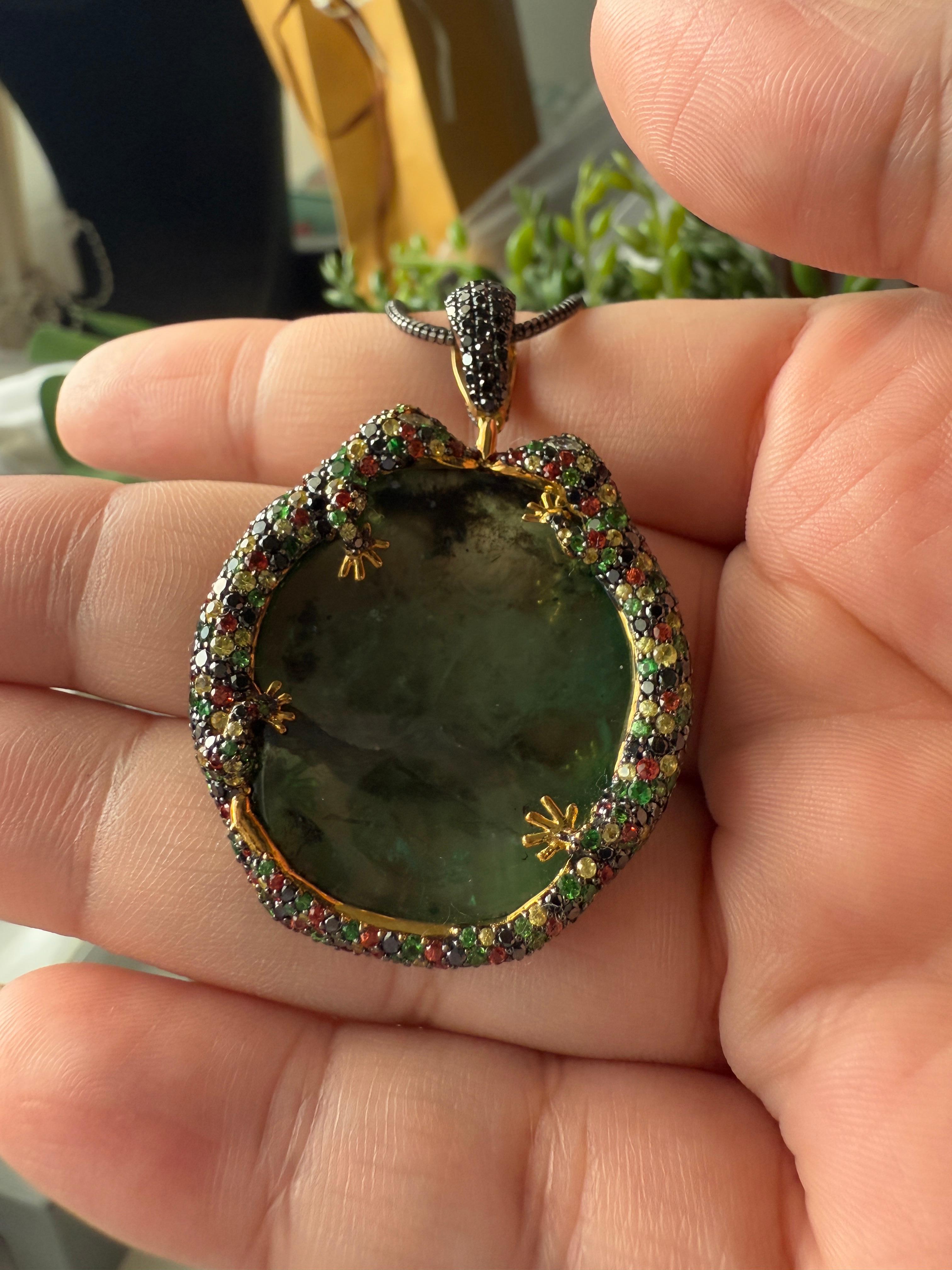 18K Yellow Gold Gila Pendant with Emeralds, Tsavorites, Sapphires and Diamonds In New Condition For Sale In ประเวศ, TH