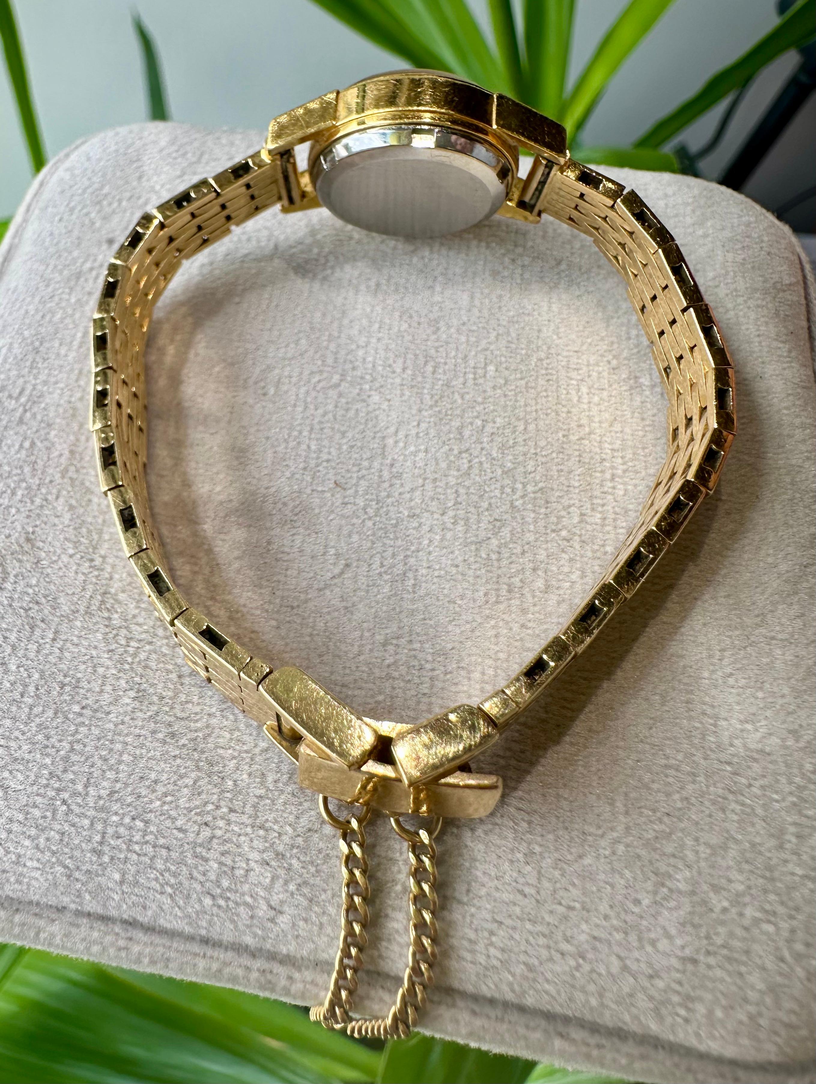 Montre à remontoir manuel pour dames Girard Perregaux Vintage en or jaune 18 carats en vente 2