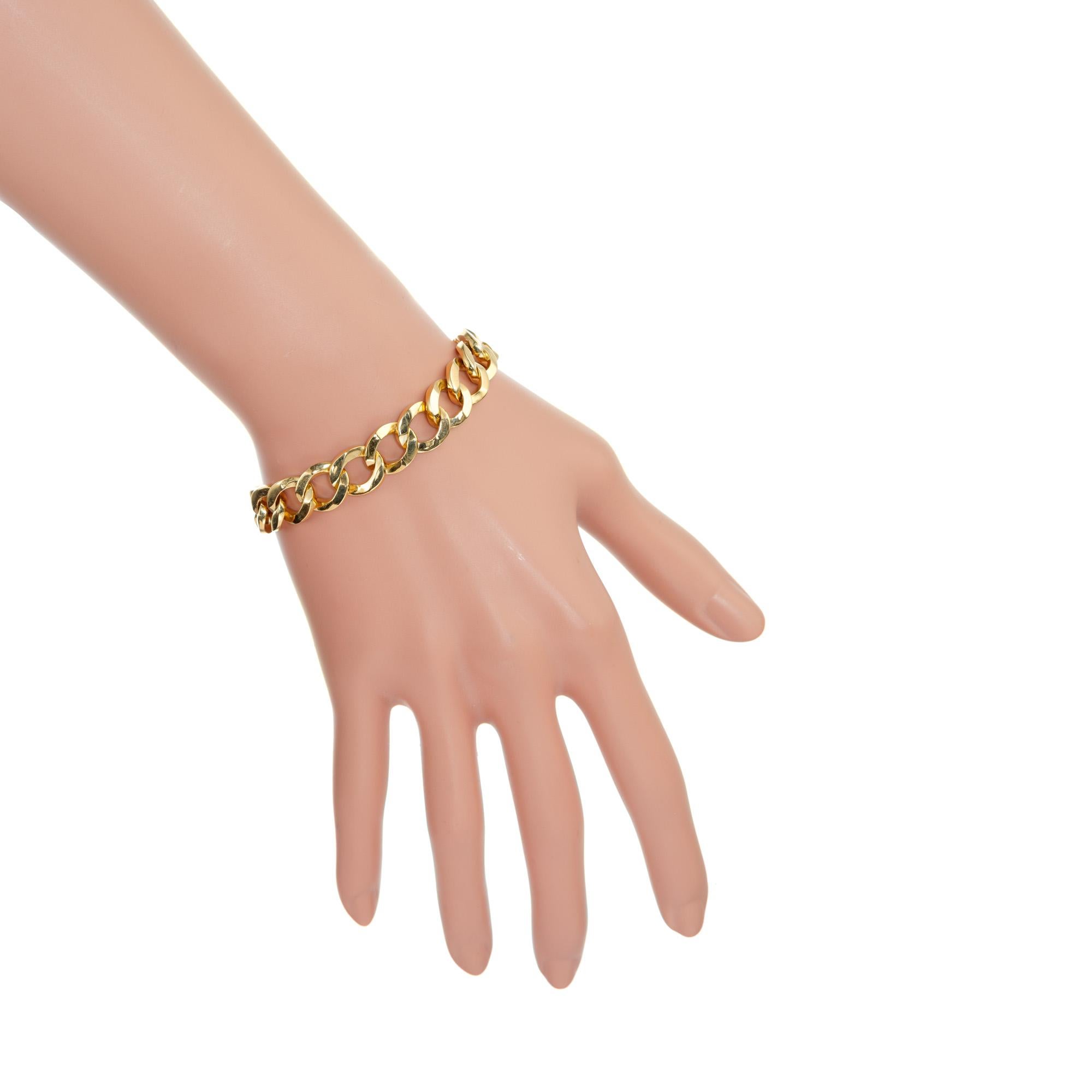 18k Yellow Gold Gold Curb Link Bracelet For Sale 1