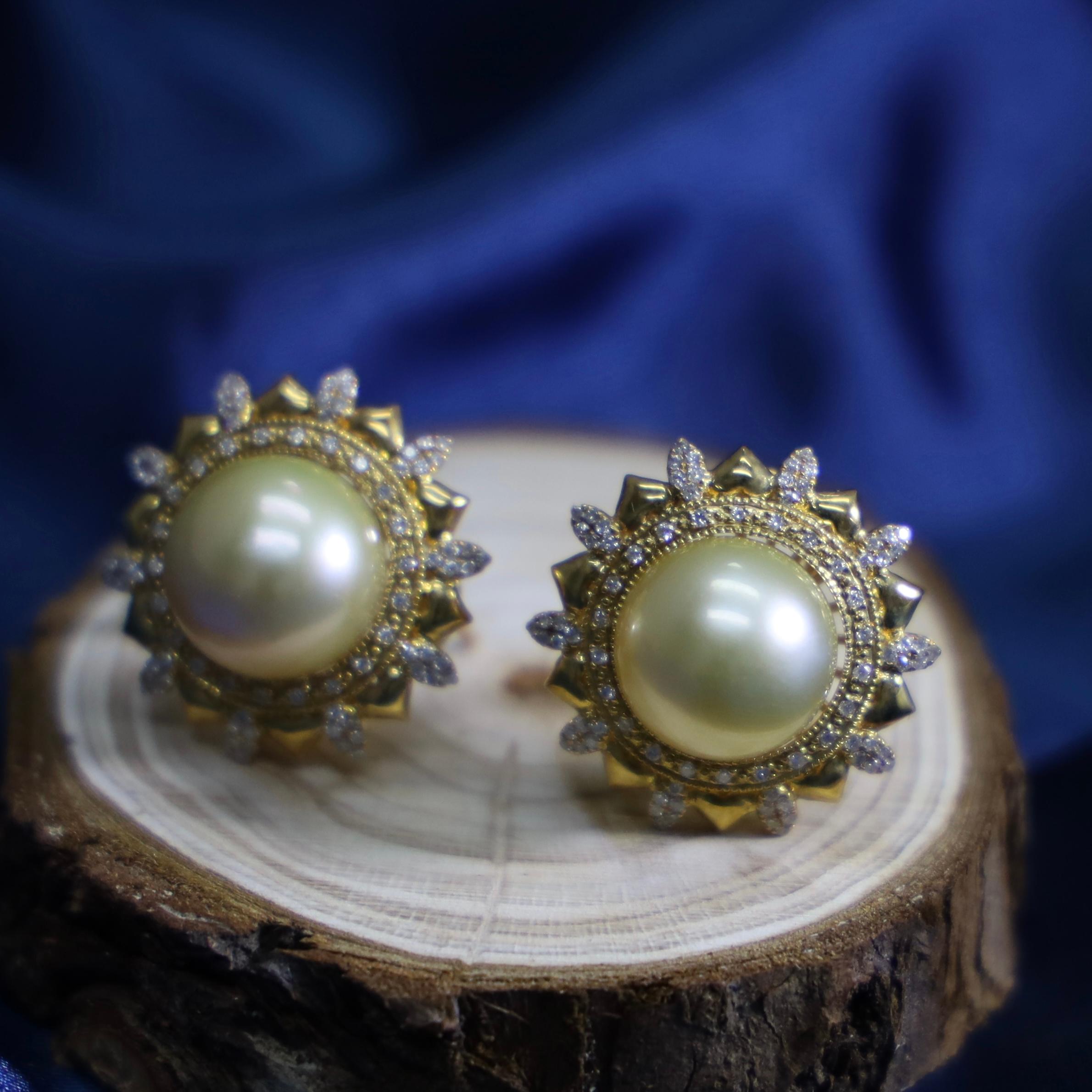 Round Cut 18K Yellow Gold Golden South Sea Pearl & Natural Diamond Earrings For Sale