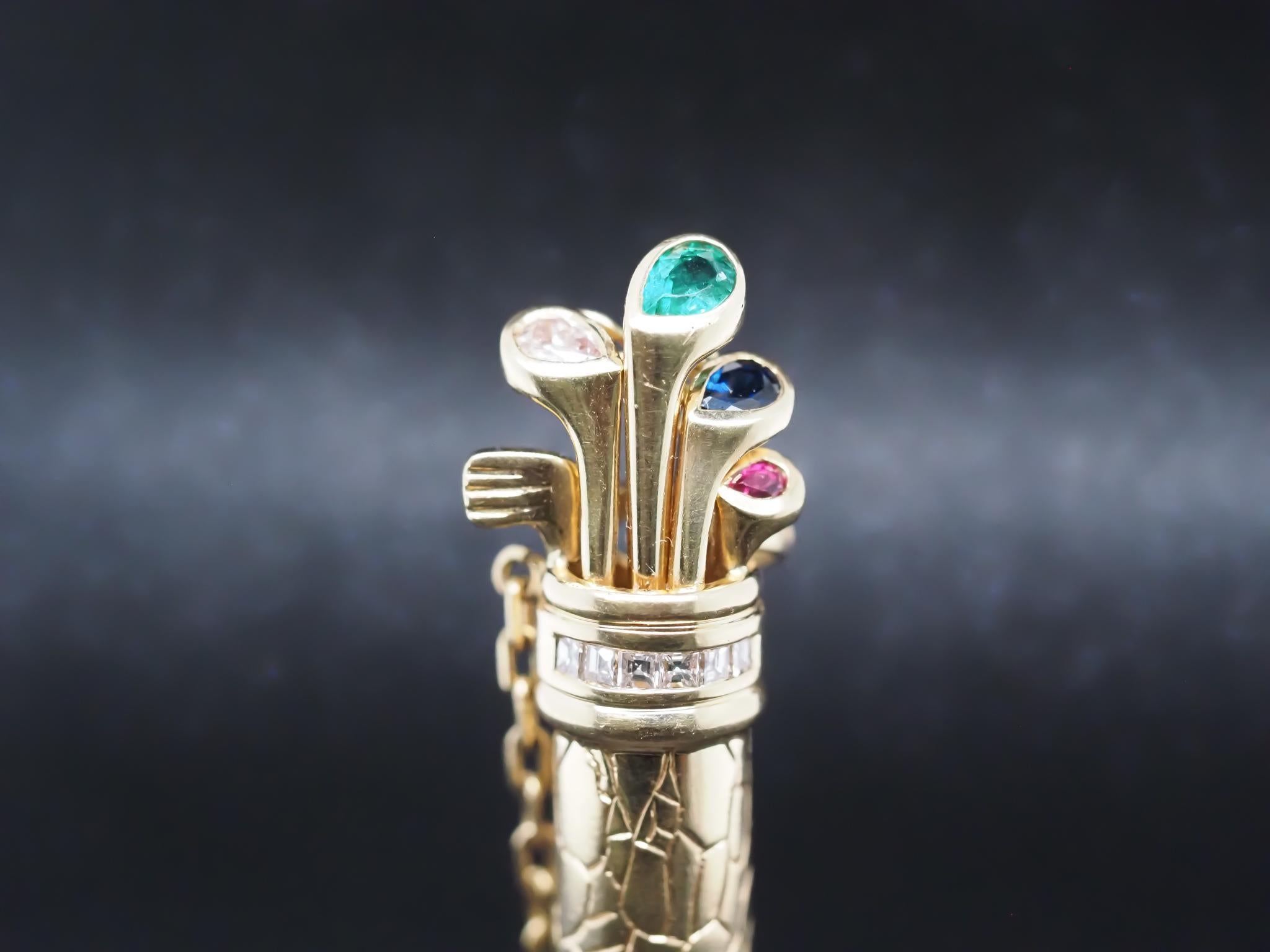 Année : 1990
Détails de l'article :
Type de métal : Or jaune 18K [poinçonné et testé].
Poids : 18.3 grammes
Détails du diamant :
Mesure : 2,25 pouces de long
Condit : Excellent