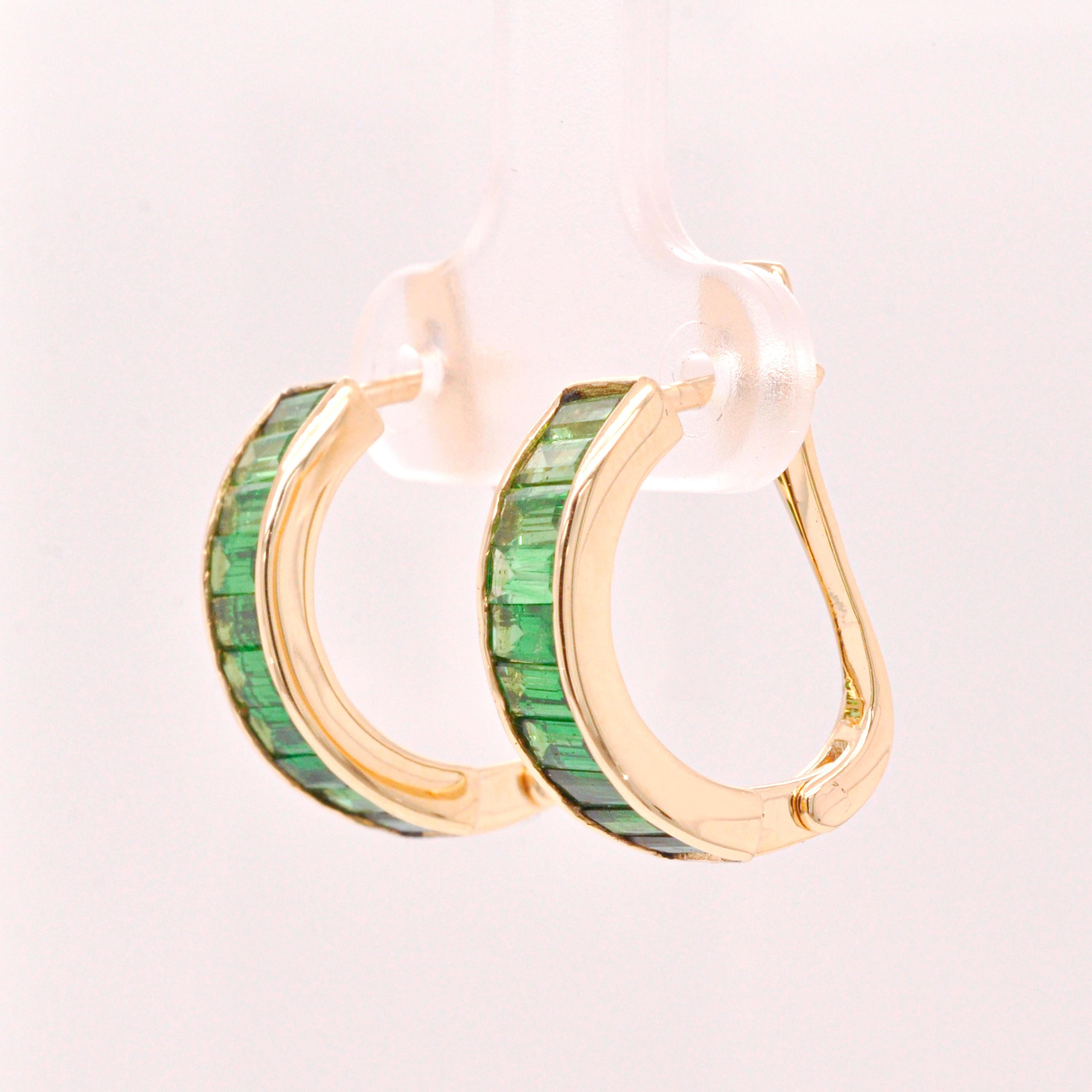 18K Gelbgold Gradient Tsavorit Granat Anhänger Halskette Ohrring Ring Set im Angebot 7