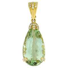 Ciondolo in oro giallo 18K con berillo verde e diamanti 21g