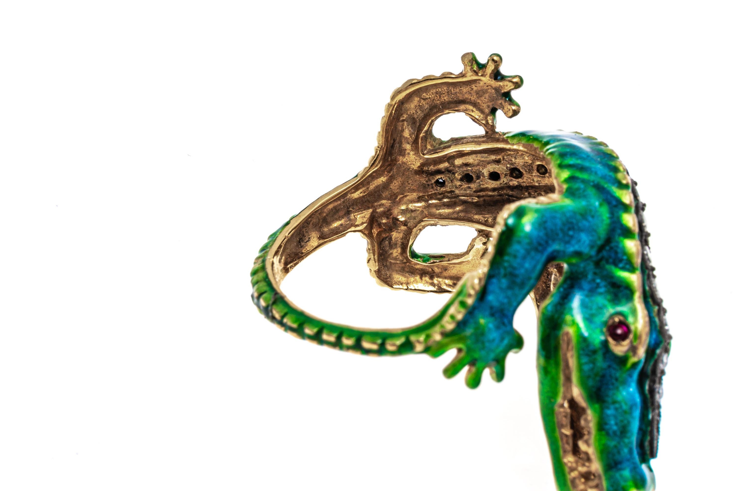 18k Yellow Gold Green Blue Enamel Alligator Ring with Diamonds In Good Condition For Sale In Southport, CT