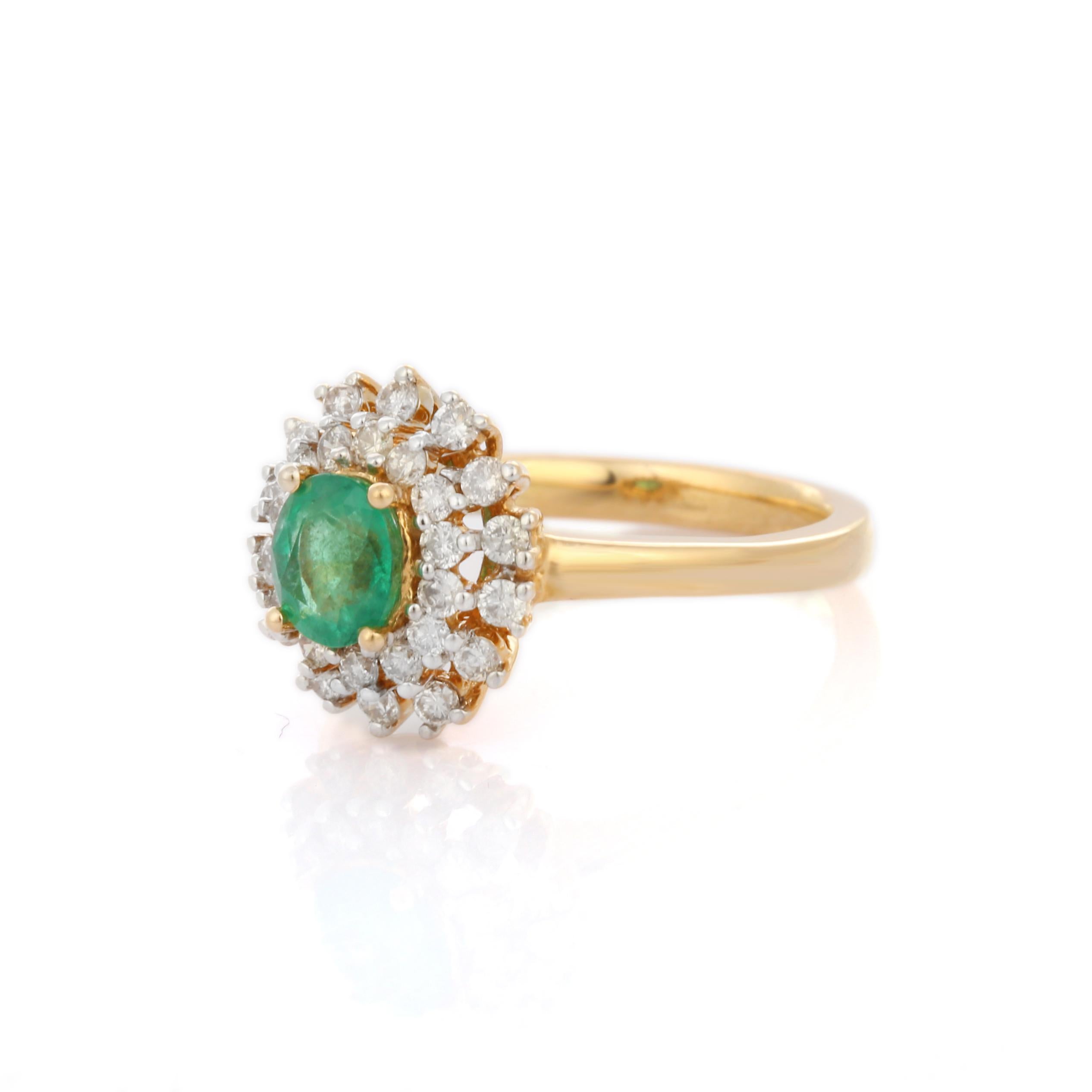 For Sale:  Glamorous Green Emerald Ring in 18K Solid Yellow Gold with Halo of Diamonds 3