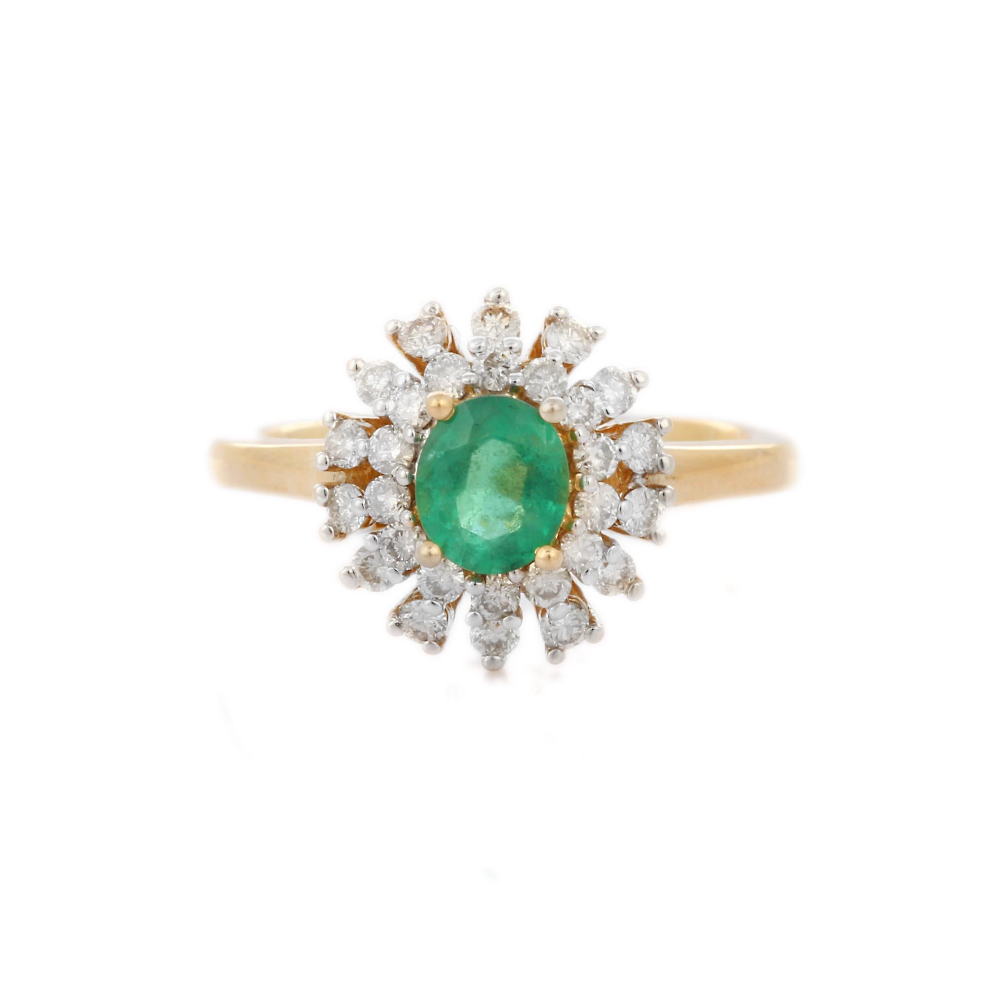 For Sale:  Glamorous Green Emerald Ring in 18K Solid Yellow Gold with Halo of Diamonds 5
