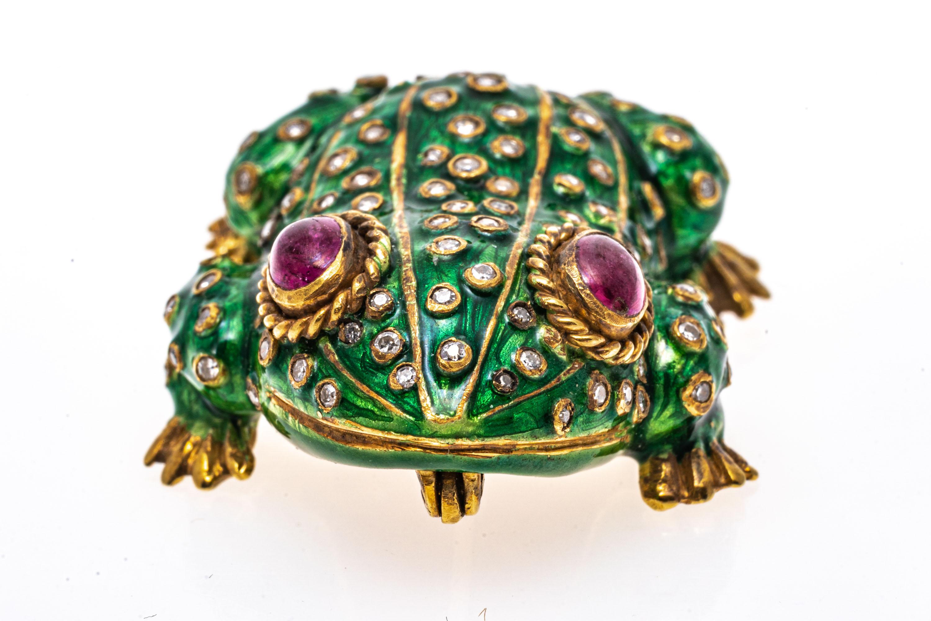 Taille ronde Broche grenouille en or jaune 18 carats et émail vert avec décorations en diamants en vente