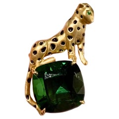 18K Yellow Gold Green Tourmaline & Onyx Leopard Brooch with Diamonds
