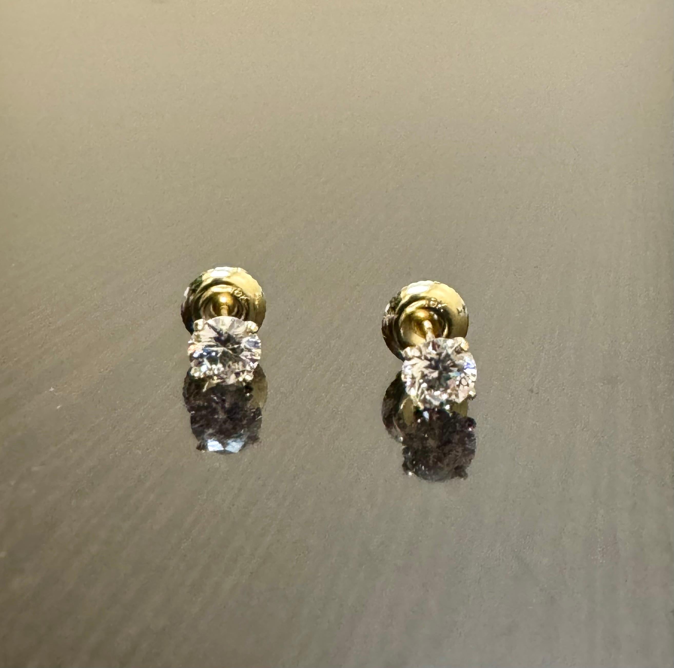 18K Yellow Gold H Color VS1 GIA Certified 1.10 Carat Diamond Stud Earrings For Sale 4
