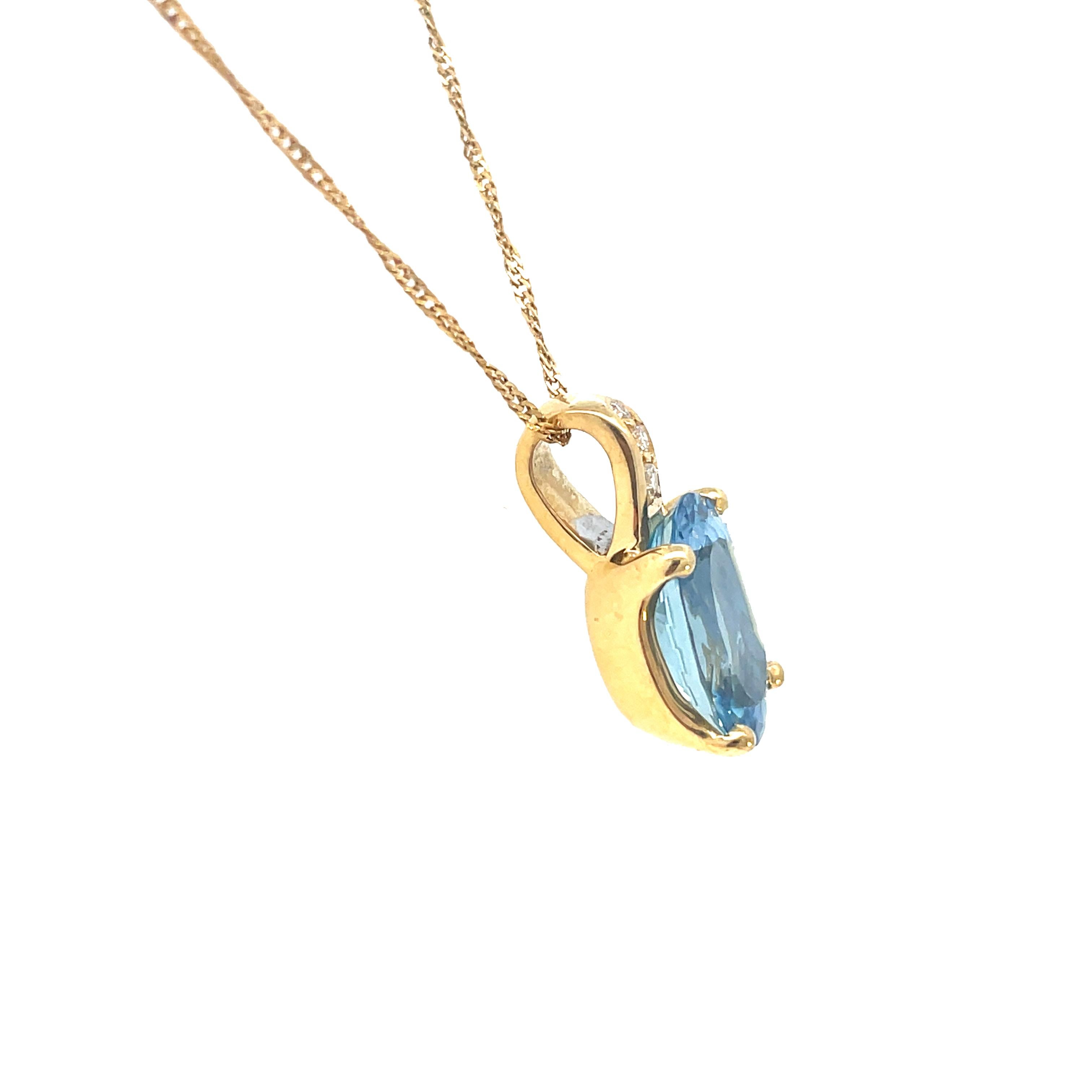 Contemporary 18K Yellow Gold H. Stern Aquamarine and Diamond Necklace For Sale